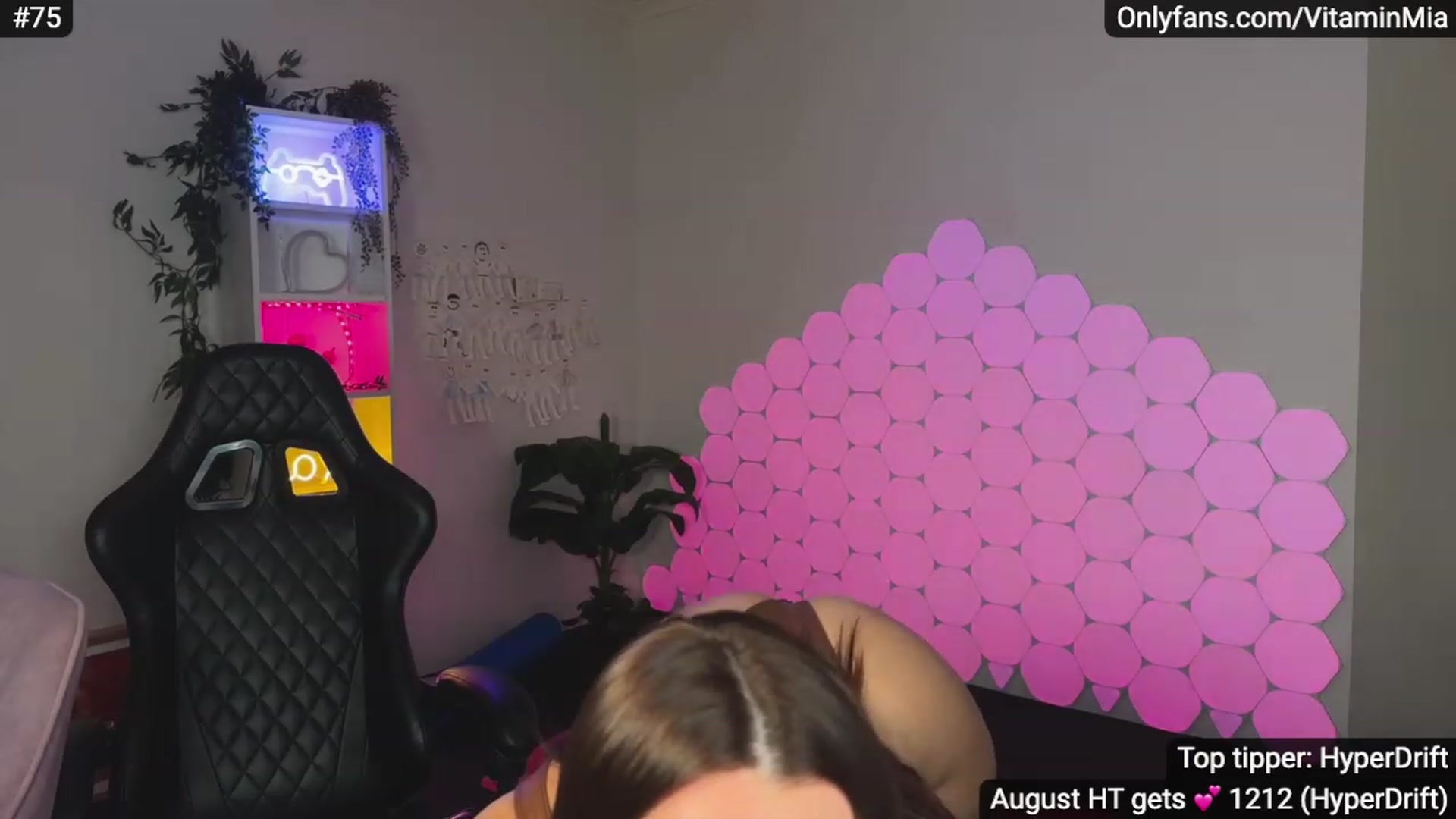 Gallery image thumbnail from MissAustralia's myfreecams stream on, 08/05/2023, 11:21 image 18 of 20