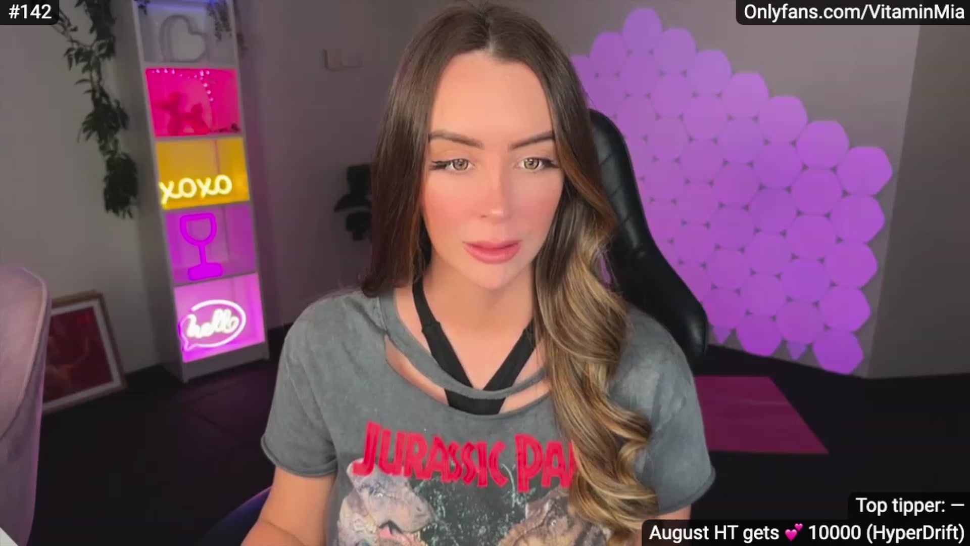 Gallery image thumbnail from MissAustralia's myfreecams stream on, 08/25/2023, 08:37 image 1 of 20