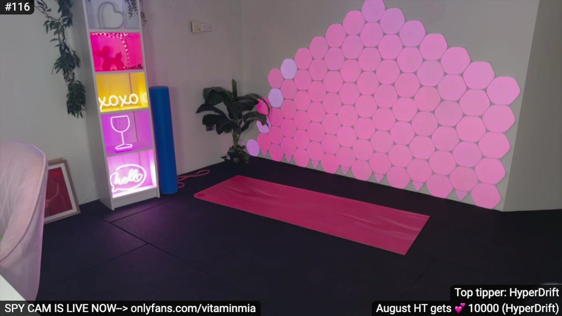 Gallery image thumbnail from MissAustralia's myfreecams stream on, 08/27/2023, 11:08 image 15 of 20