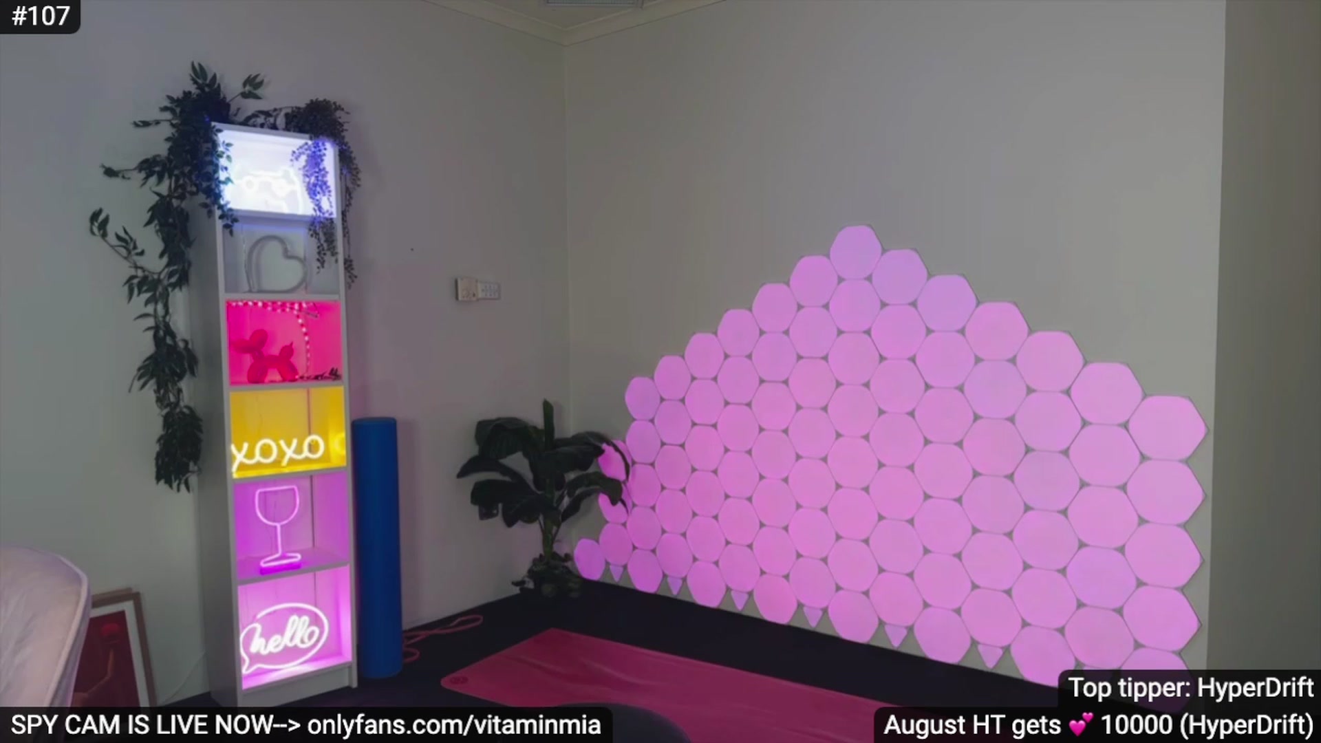 Gallery image thumbnail from MissAustralia's myfreecams stream on, 08/27/2023, 11:52 image 7 of 20