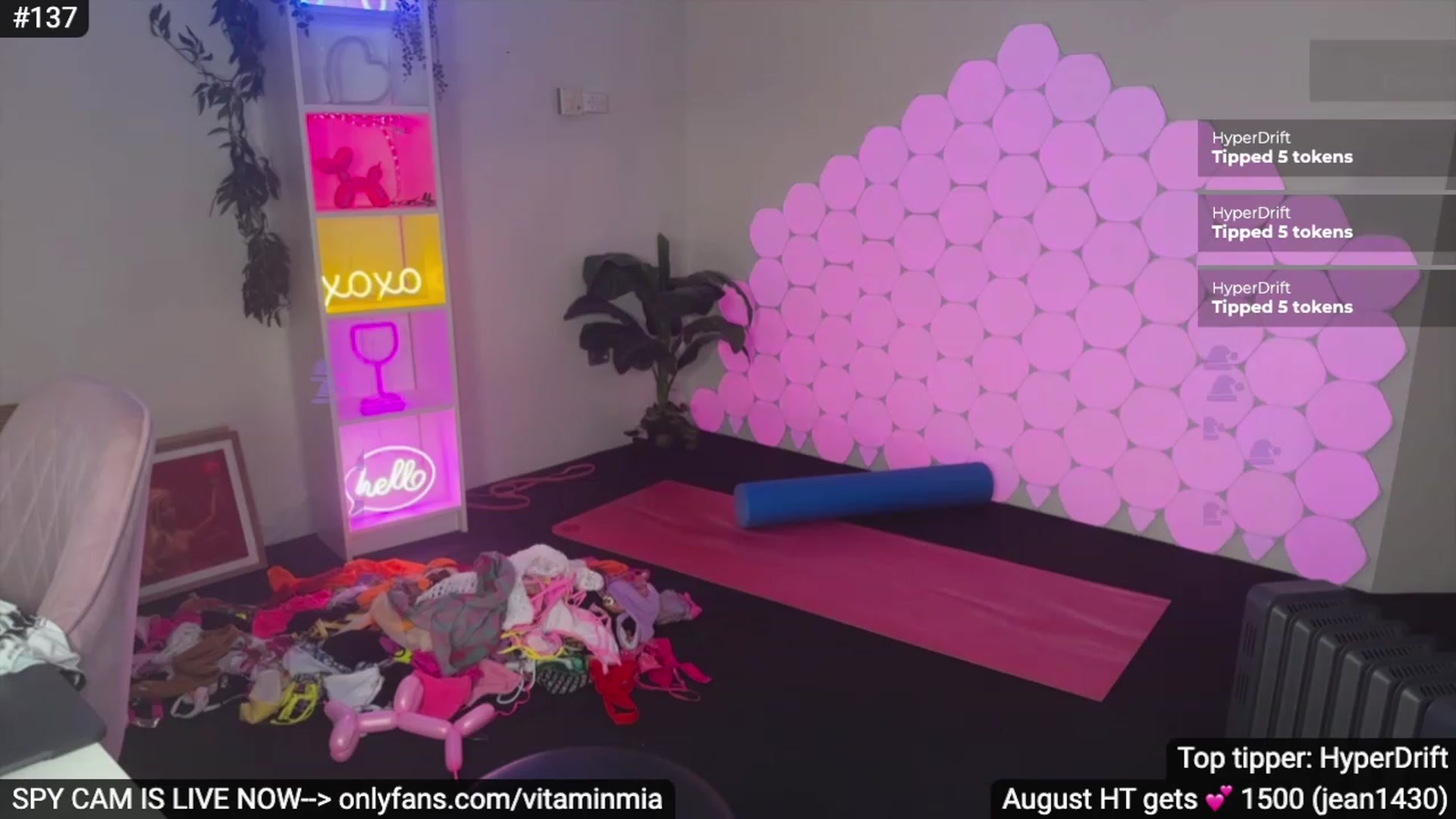 Gallery image thumbnail from MissAustralia's myfreecams stream on, 09/05/2023, 10:18 image 10 of 20