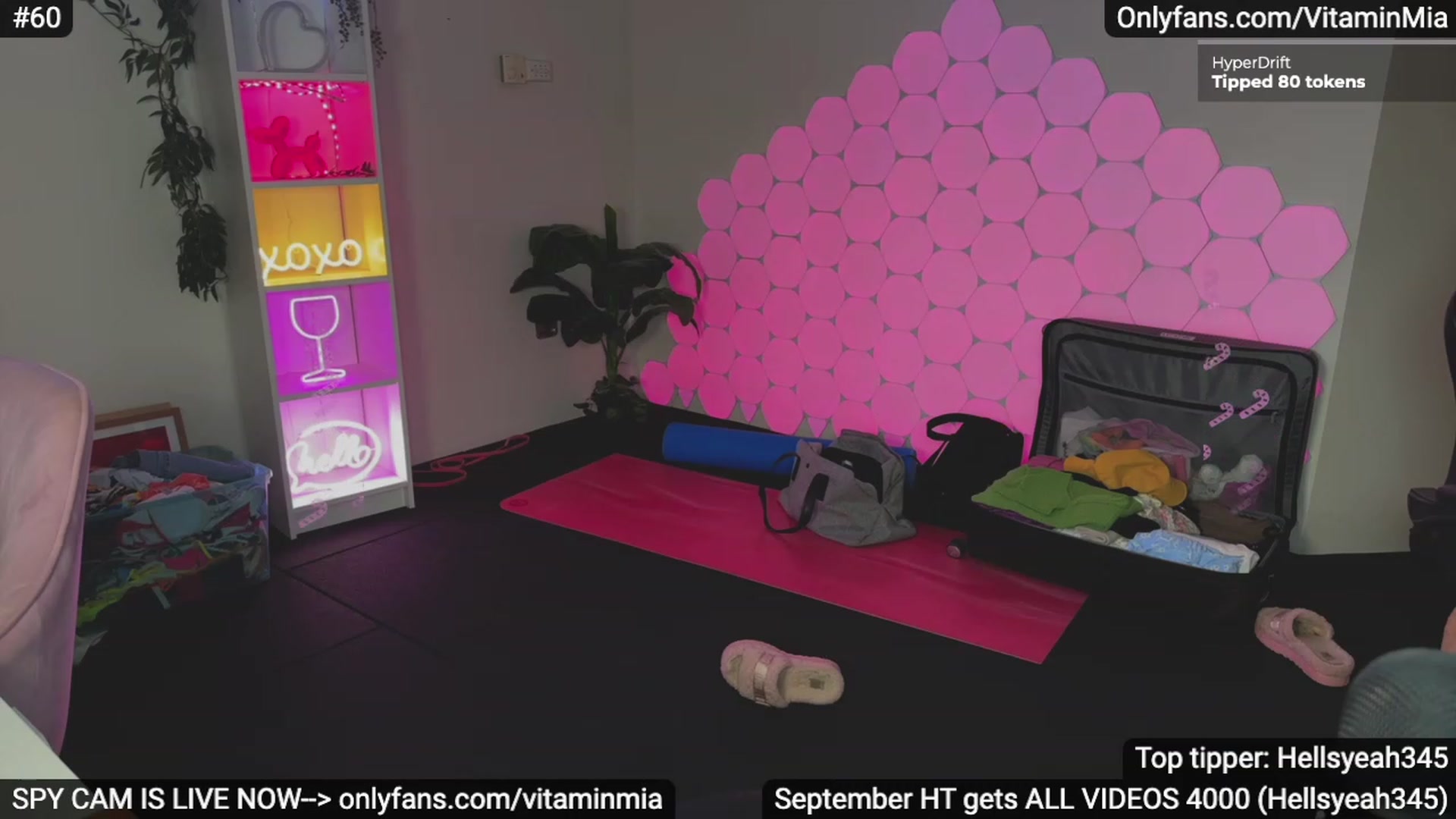 Gallery image thumbnail from MissAustralia's myfreecams stream on, 09/16/2023, 10:58 image 13 of 20