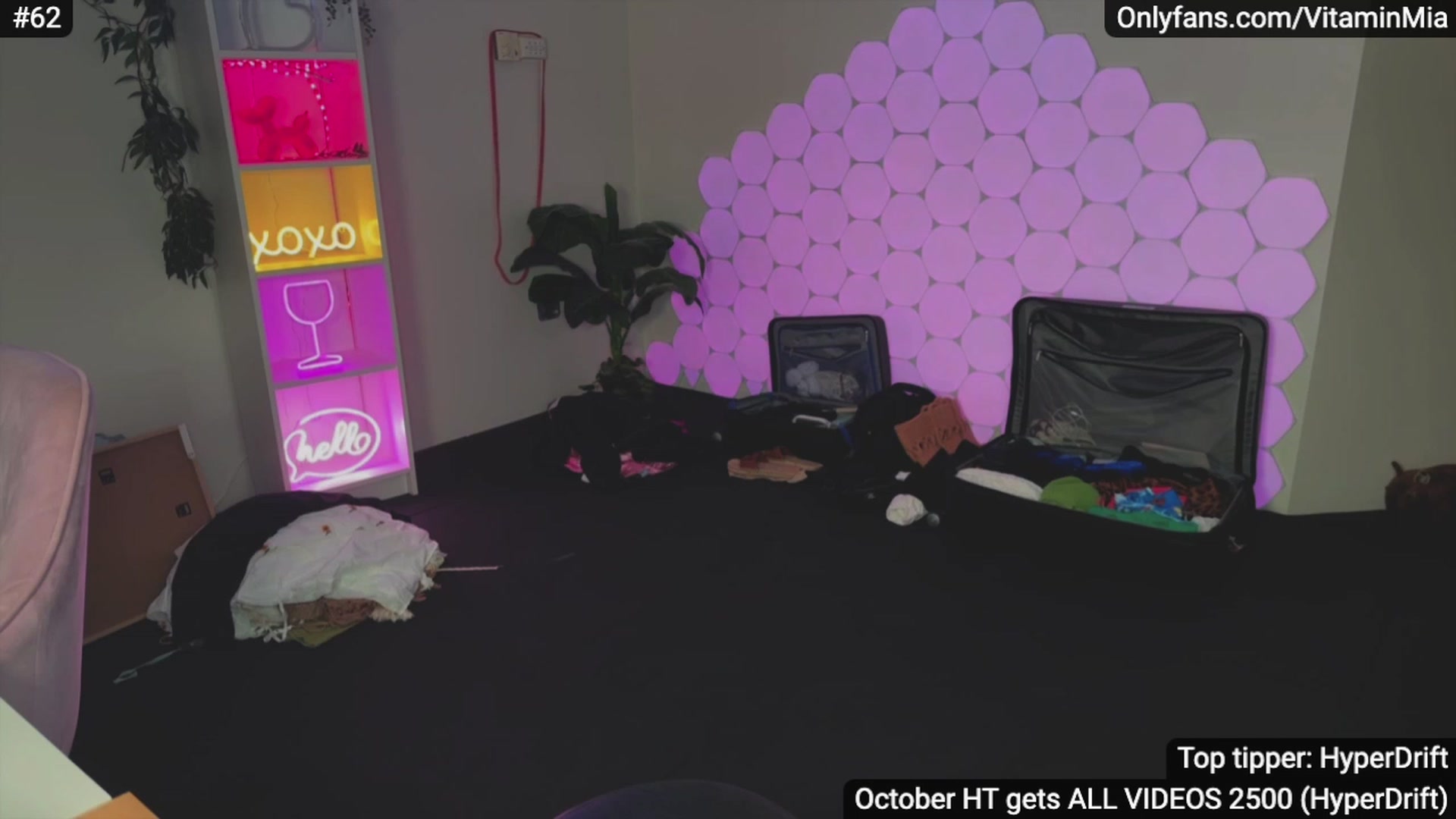 Gallery image thumbnail from MissAustralia's myfreecams stream on, 10/13/2023, 07:19 image 20 of 20