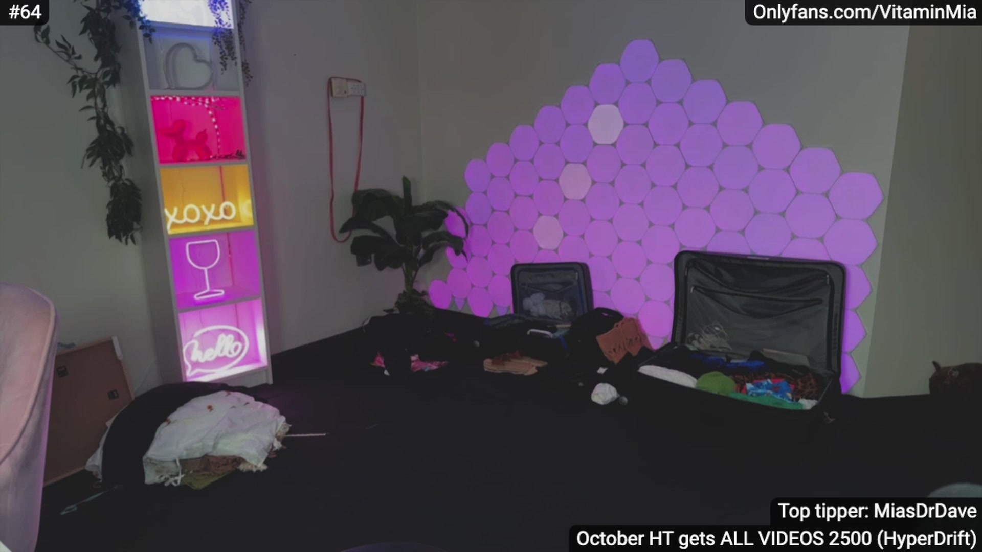 Gallery image thumbnail from MissAustralia's myfreecams stream on, 10/13/2023, 07:19 image 4 of 20
