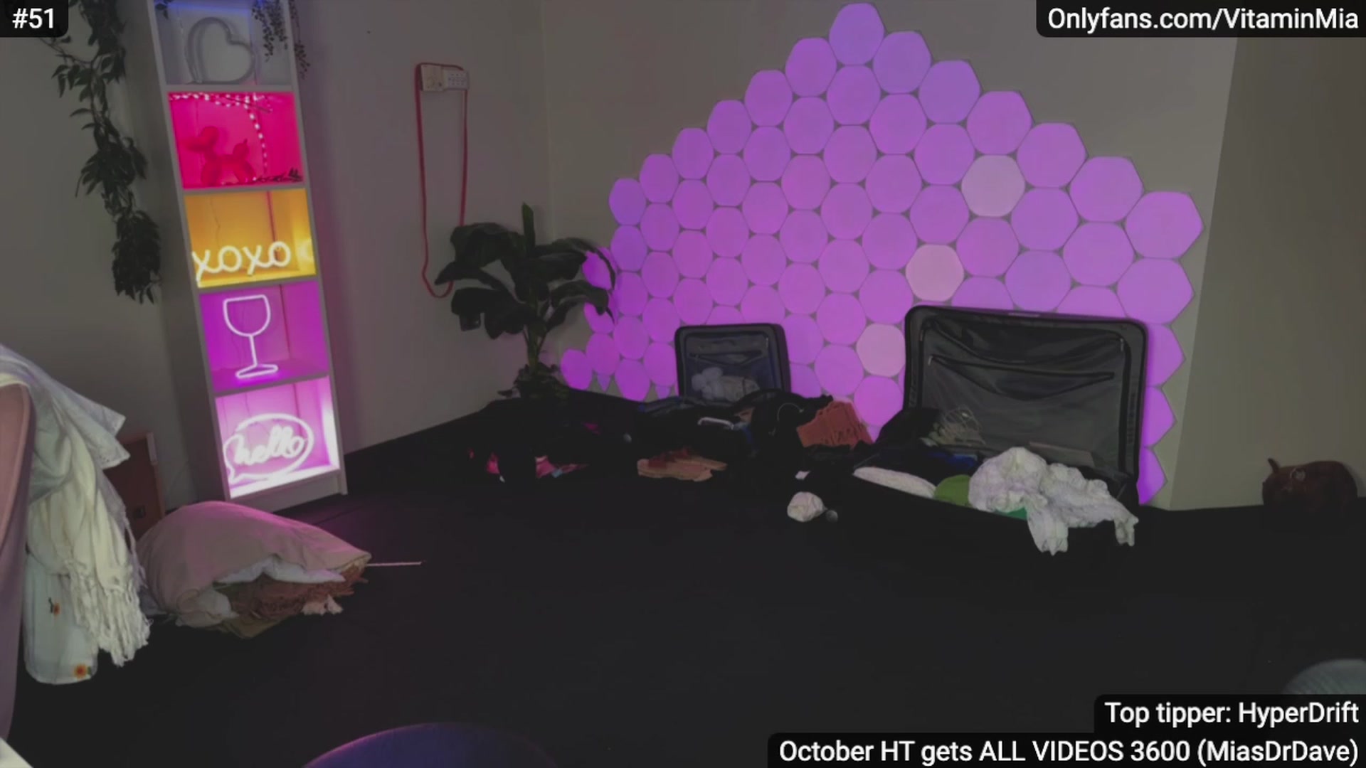 Gallery image thumbnail from MissAustralia's myfreecams stream on, 10/15/2023, 09:29 image 11 of 20