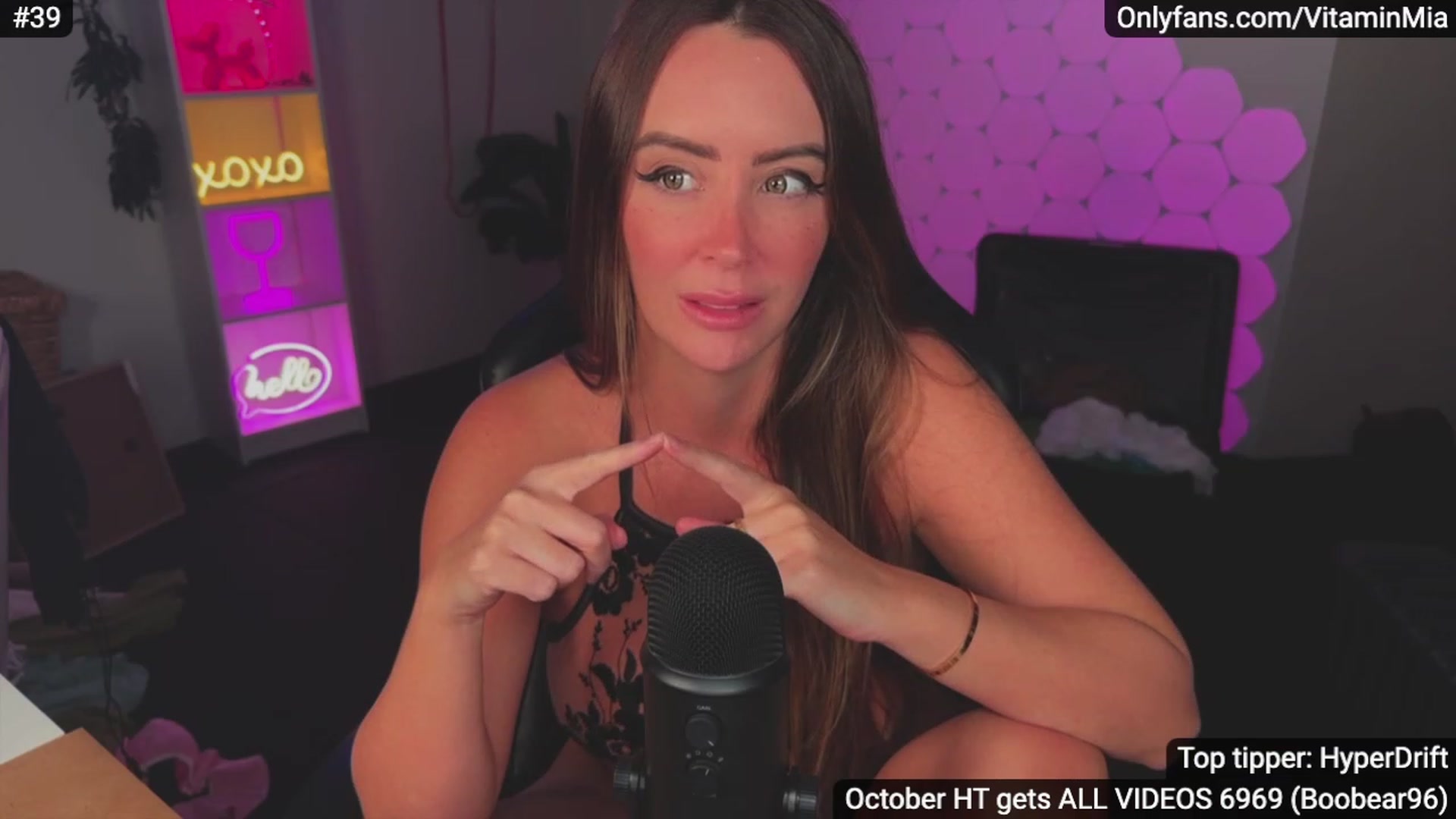Gallery image thumbnail from MissAustralia's myfreecams stream on, 10/16/2023, 11:34 image 13 of 20