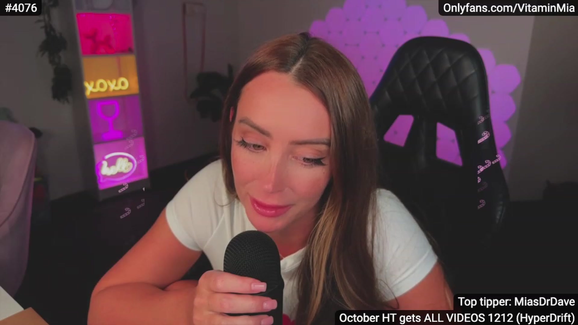 Gallery image thumbnail from MissAustralia's myfreecams stream on, 11/15/2023, 09:02 image 10 of 20