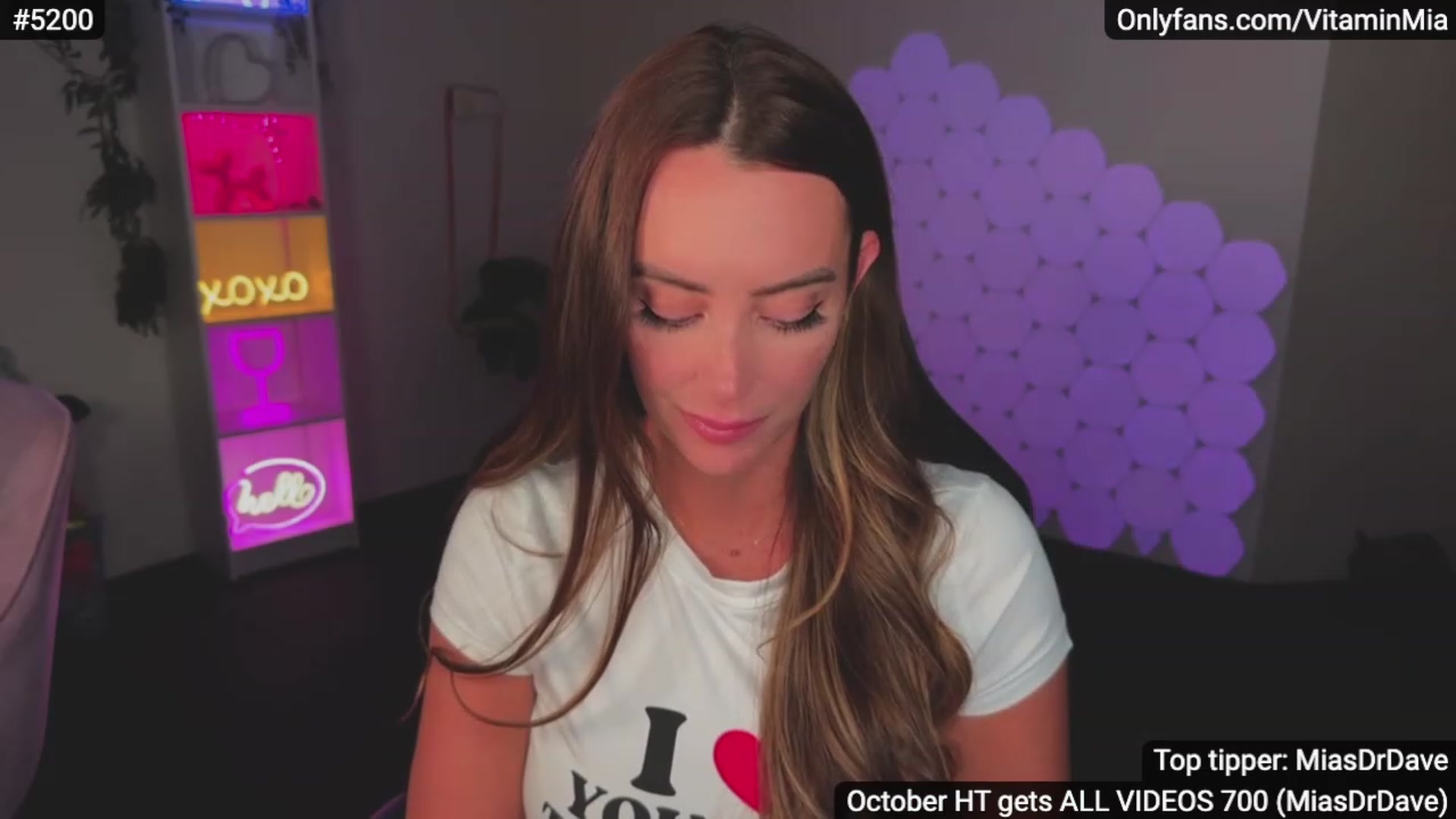 Gallery image thumbnail from MissAustralia's myfreecams stream on, 11/15/2023, 09:02 image 6 of 20