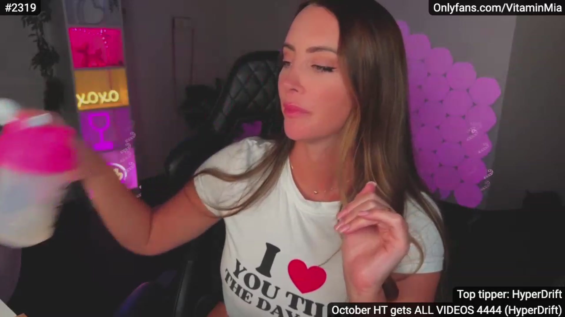 Gallery image thumbnail from MissAustralia's myfreecams stream on, 11/15/2023, 09:02 image 13 of 20