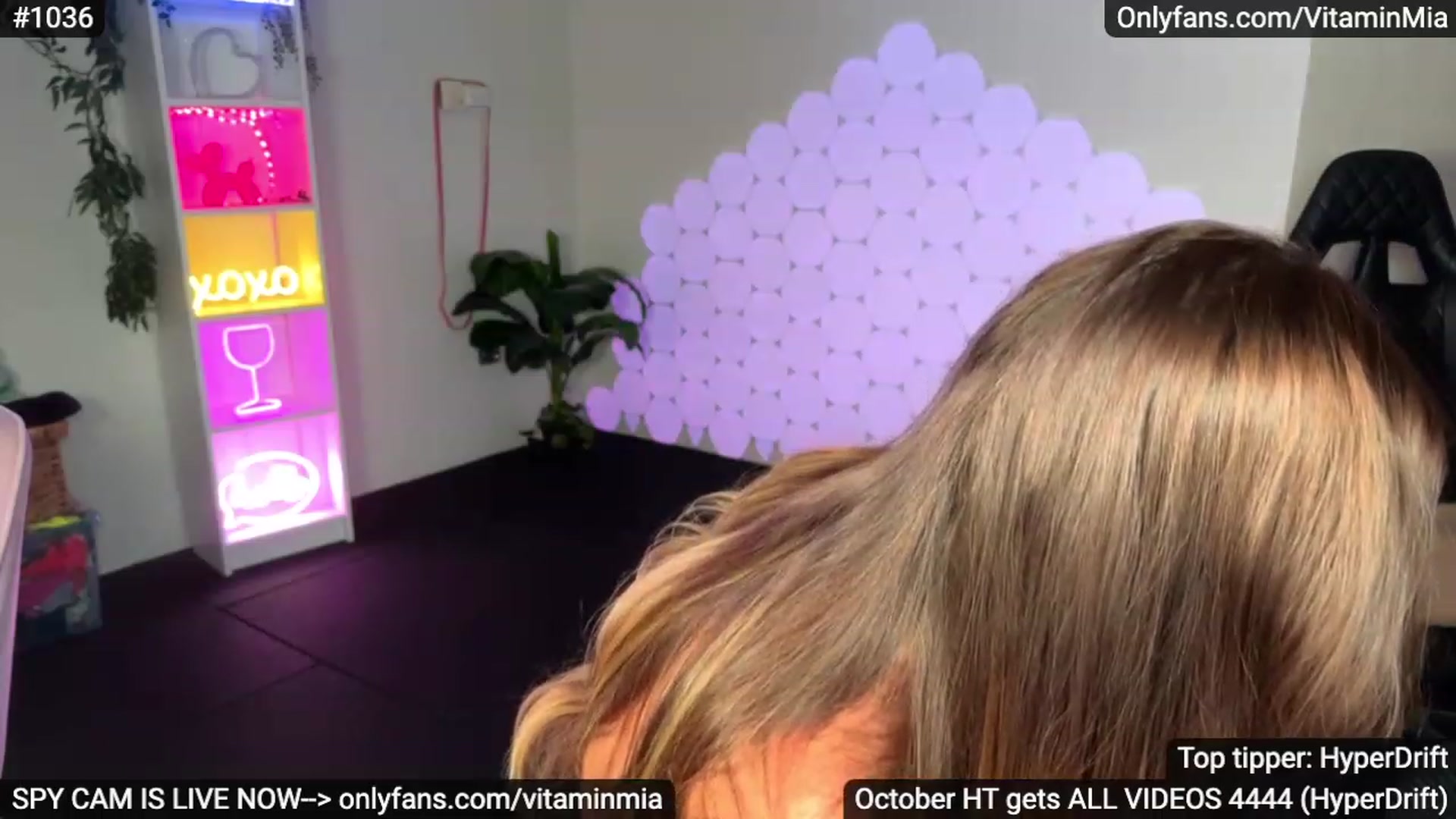 Gallery image thumbnail from MissAustralia's myfreecams stream on, 11/17/2023, 09:46 image 16 of 20
