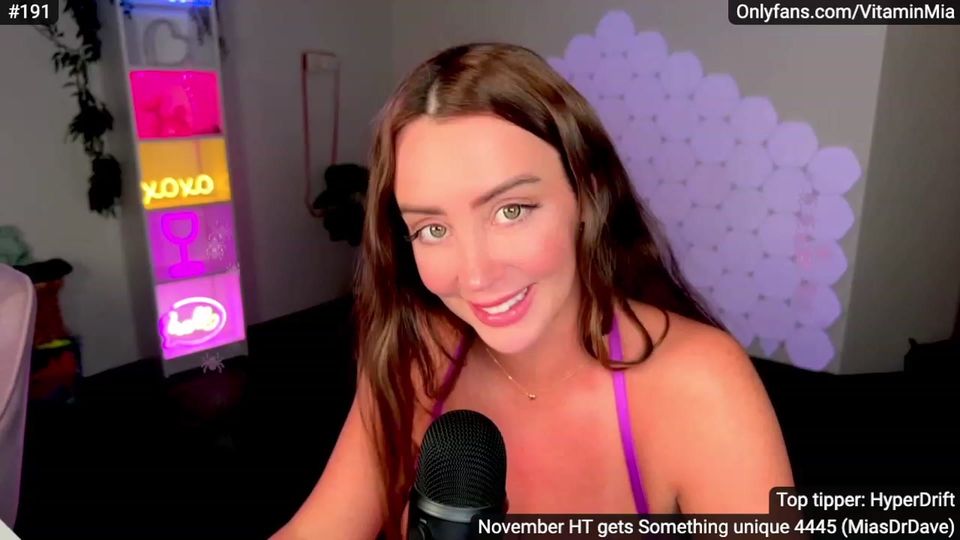 Gallery image thumbnail from MissAustralia's myfreecams stream on, 11/19/2023, 11:05 image 15 of 20