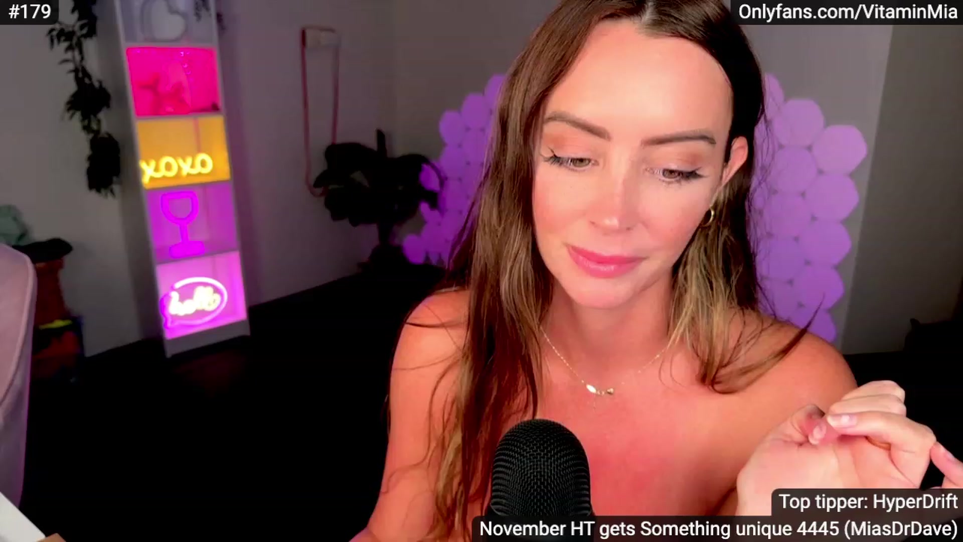 Gallery image thumbnail from MissAustralia's myfreecams stream on, 11/19/2023, 12:32 image 19 of 20