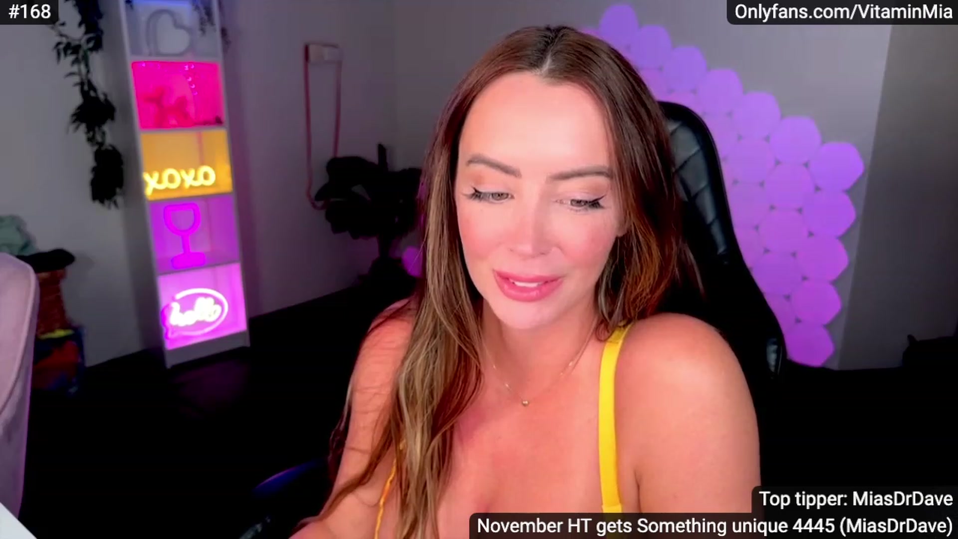 Gallery image thumbnail from MissAustralia's myfreecams stream on, 11/21/2023, 07:21 image 17 of 20