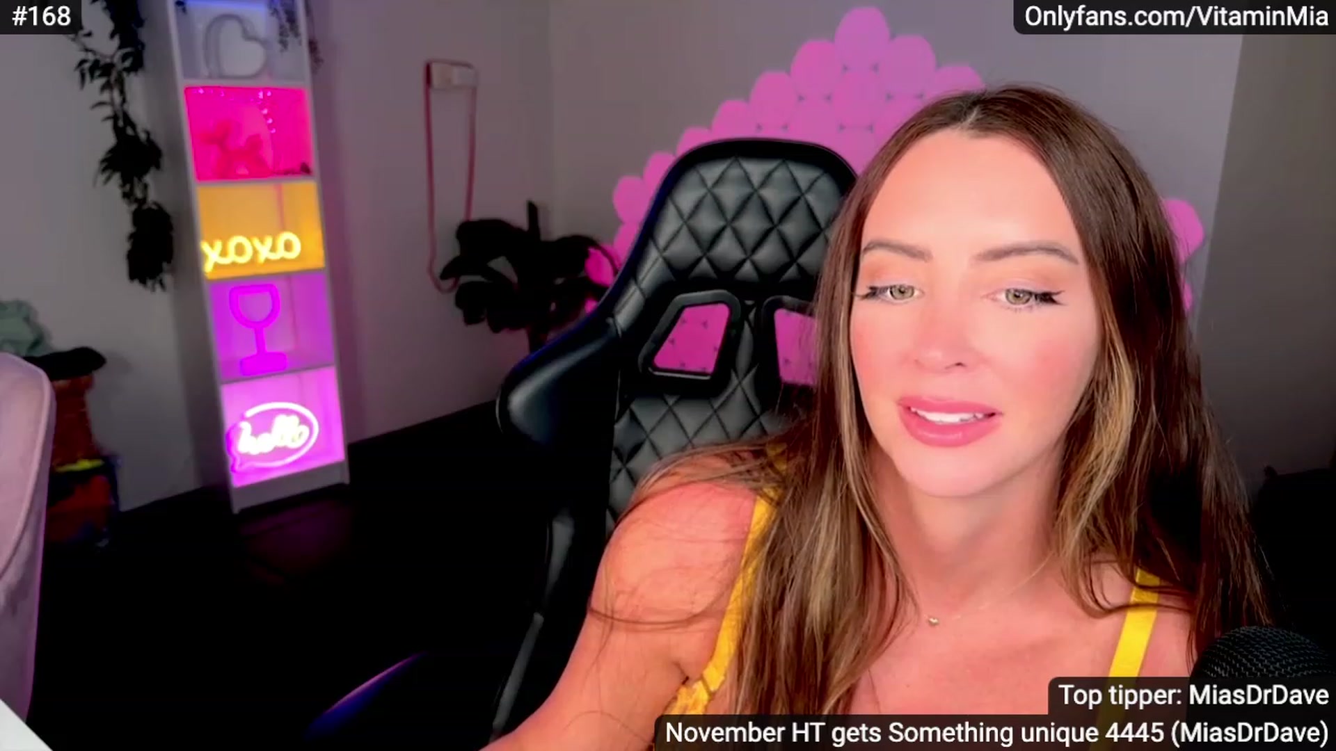 Gallery image thumbnail from MissAustralia's myfreecams stream on, 11/21/2023, 07:21 image 18 of 20