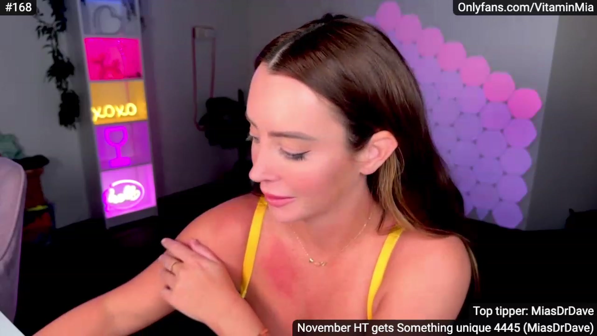 Gallery image thumbnail from MissAustralia's myfreecams stream on, 11/21/2023, 07:21 image 15 of 20
