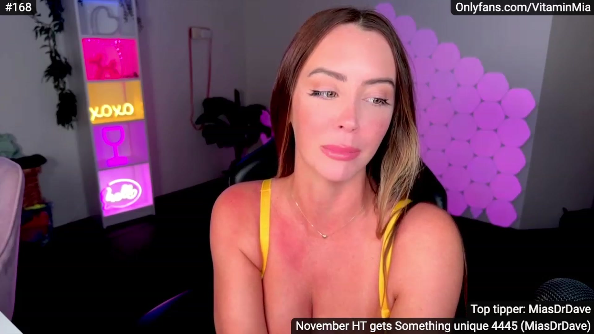 Gallery image thumbnail from MissAustralia's myfreecams stream on, 11/21/2023, 07:21 image 19 of 20