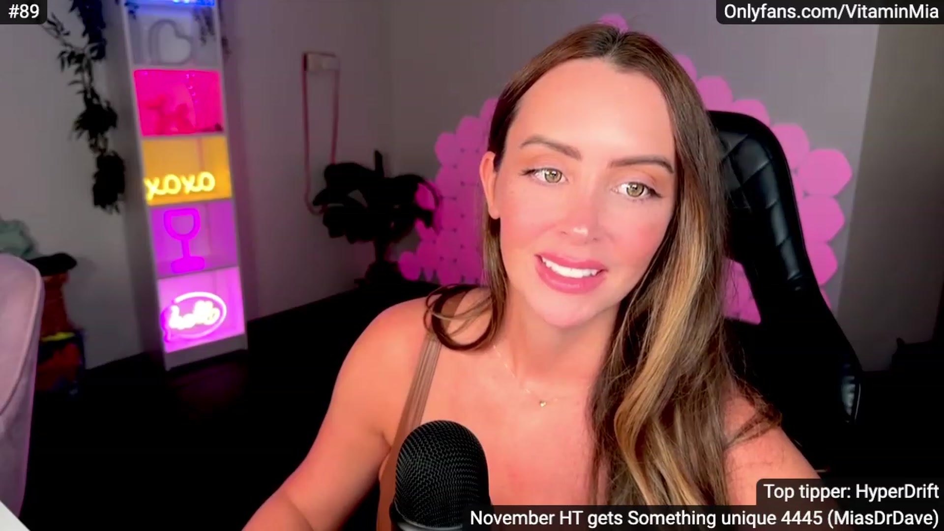 Gallery image thumbnail from MissAustralia's myfreecams stream on, 11/23/2023, 11:06 image 2 of 20