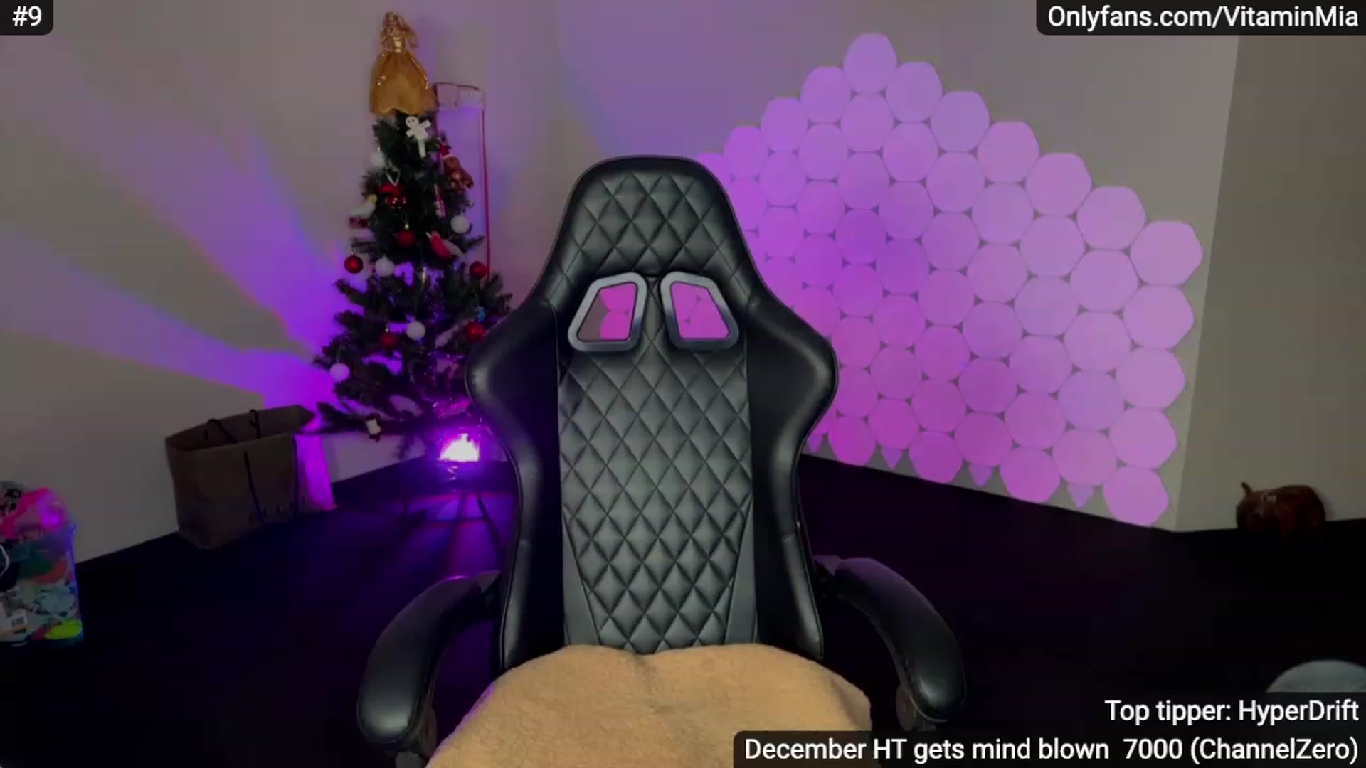 Gallery image thumbnail from MissAustralia's myfreecams stream on, 12/02/2023, 12:24 image 14 of 20