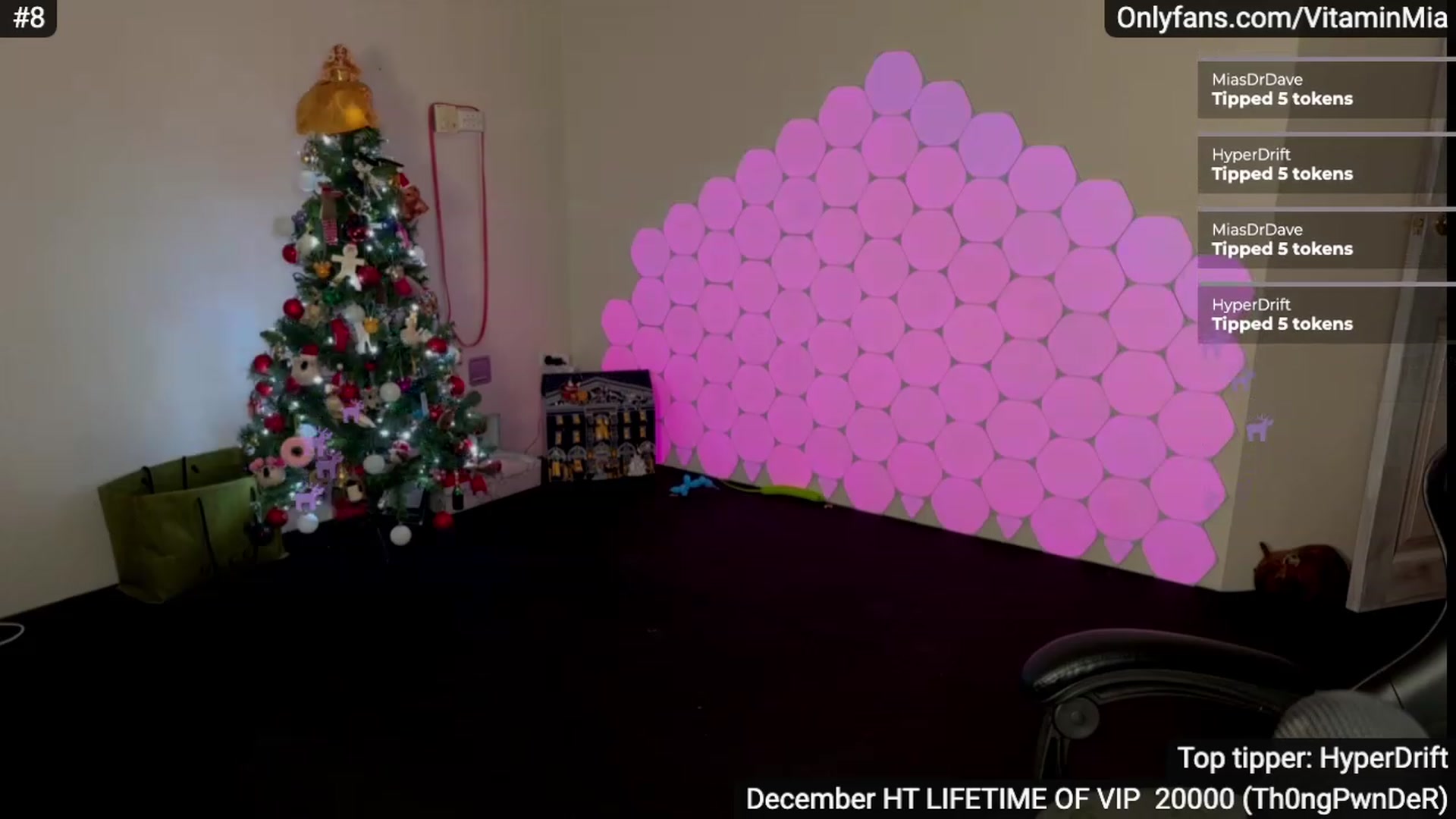 Gallery image thumbnail from MissAustralia's myfreecams stream on, 12/29/2023, 10:31 image 11 of 20