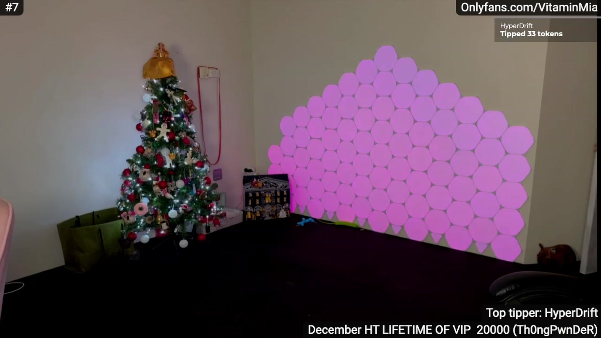 Gallery image thumbnail from MissAustralia's myfreecams stream on, 12/30/2023, 09:17 image 6 of 20