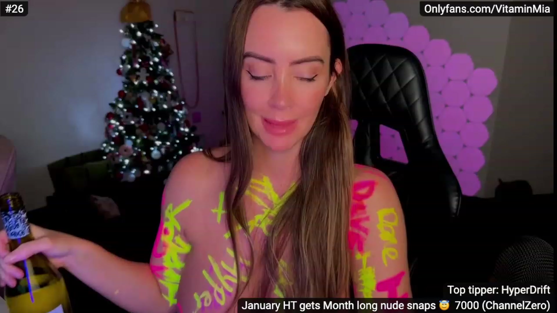 Gallery image thumbnail from MissAustralia's myfreecams stream on, 01/12/2024, 11:00 image 17 of 20