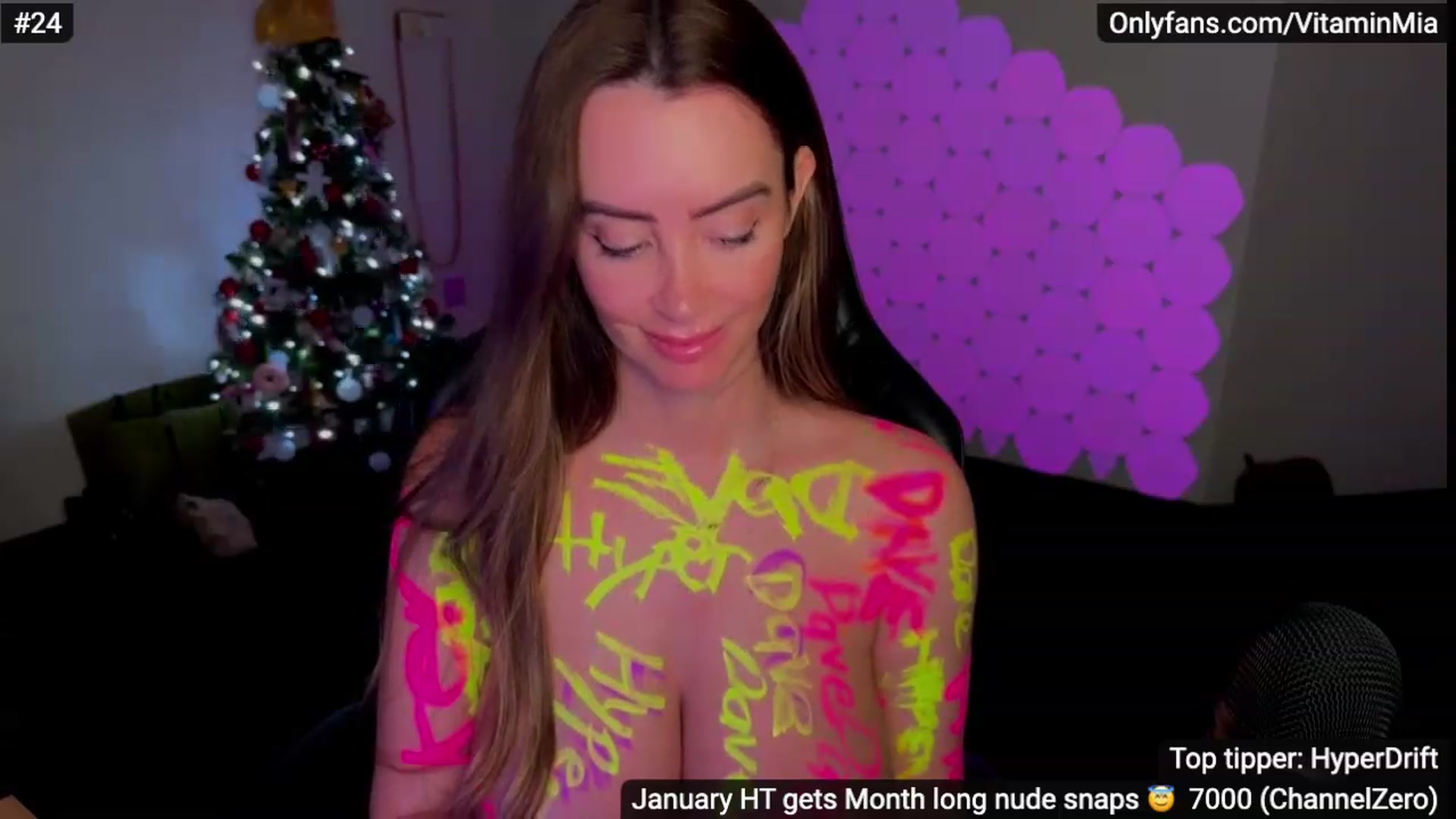 Gallery image thumbnail from MissAustralia's myfreecams stream on, 01/12/2024, 11:00 image 20 of 20