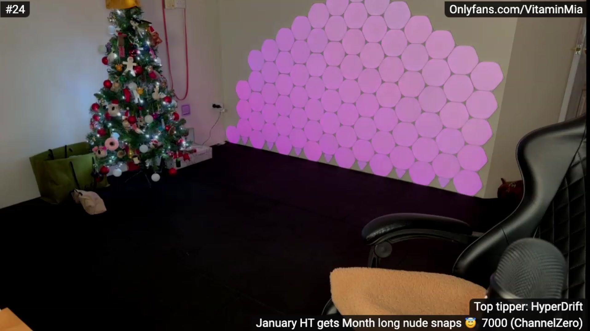 Gallery image thumbnail from MissAustralia's myfreecams stream on, 01/13/2024, 10:34 image 20 of 20