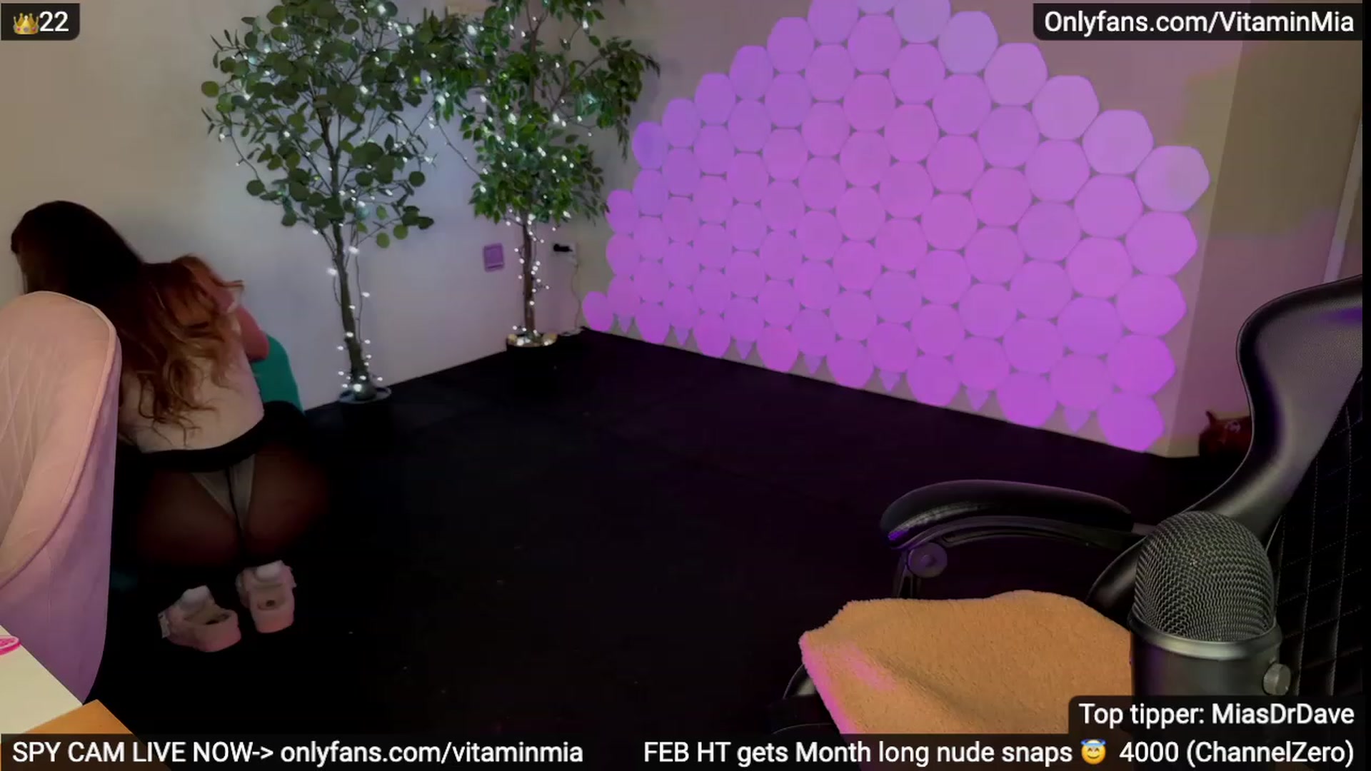 Gallery image thumbnail from MissAustralia's myfreecams stream on, 02/10/2024, 05:59 image 20 of 20