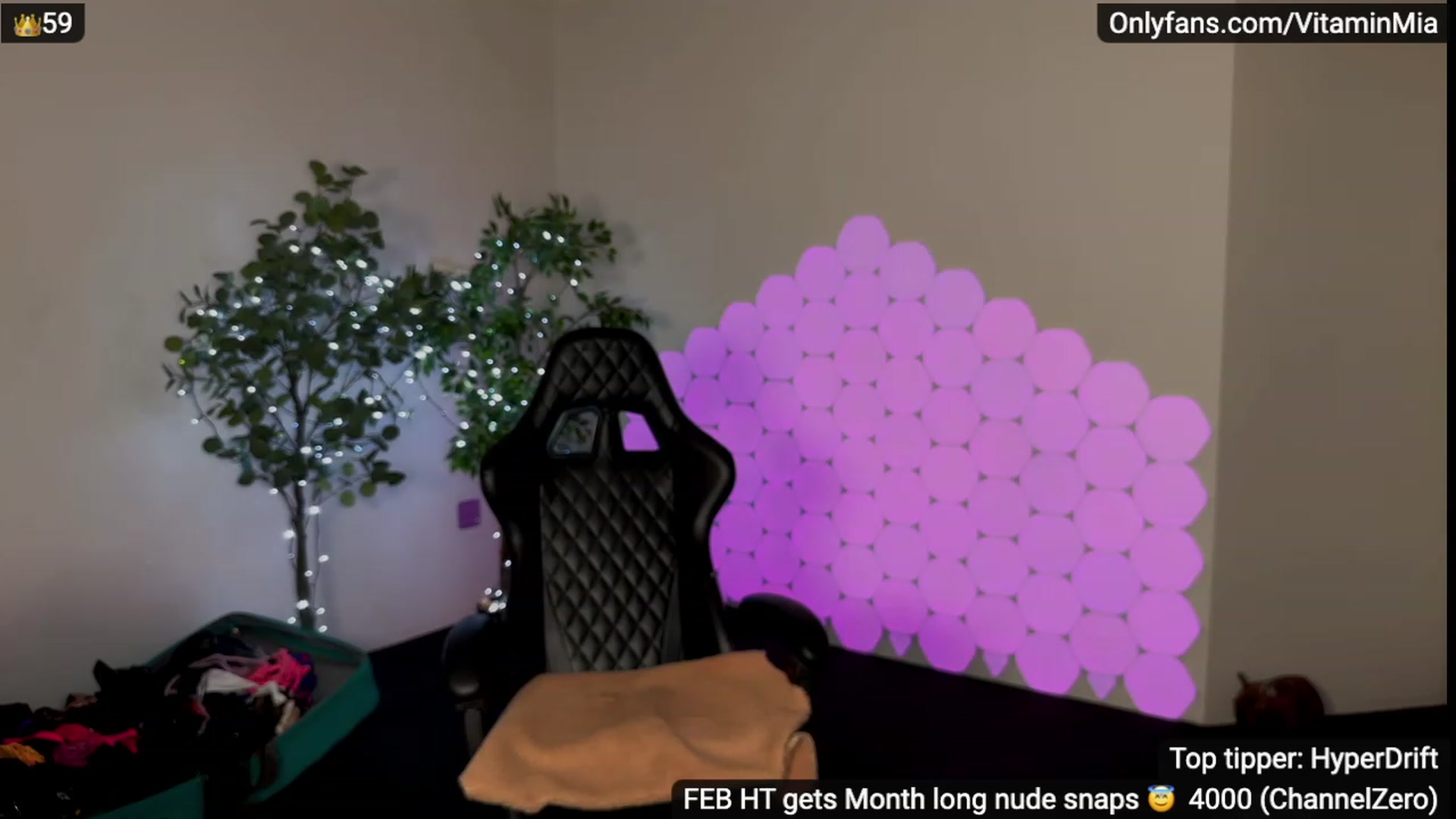Gallery image thumbnail from MissAustralia's myfreecams stream on, 02/17/2024, 08:40 image 18 of 20