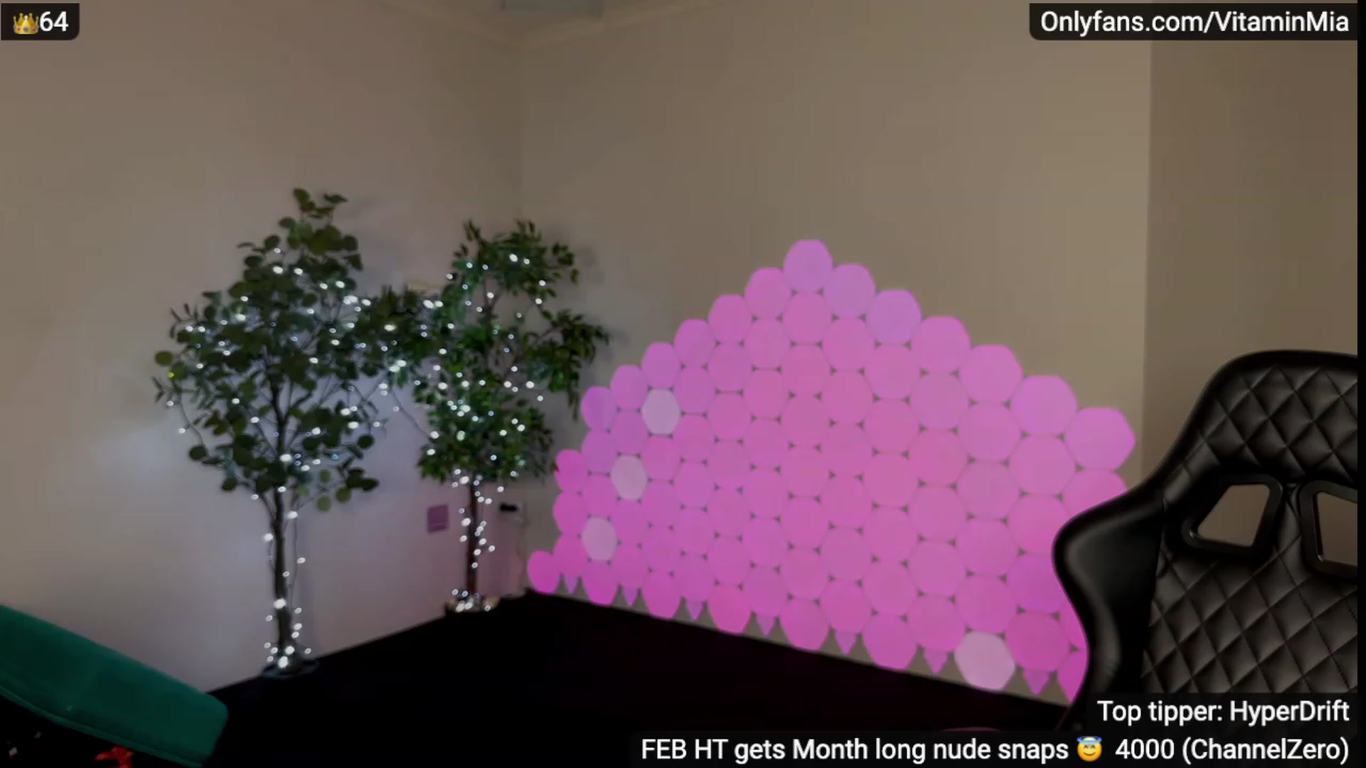 Gallery image thumbnail from MissAustralia's myfreecams stream on, 02/17/2024, 08:40 image 4 of 20