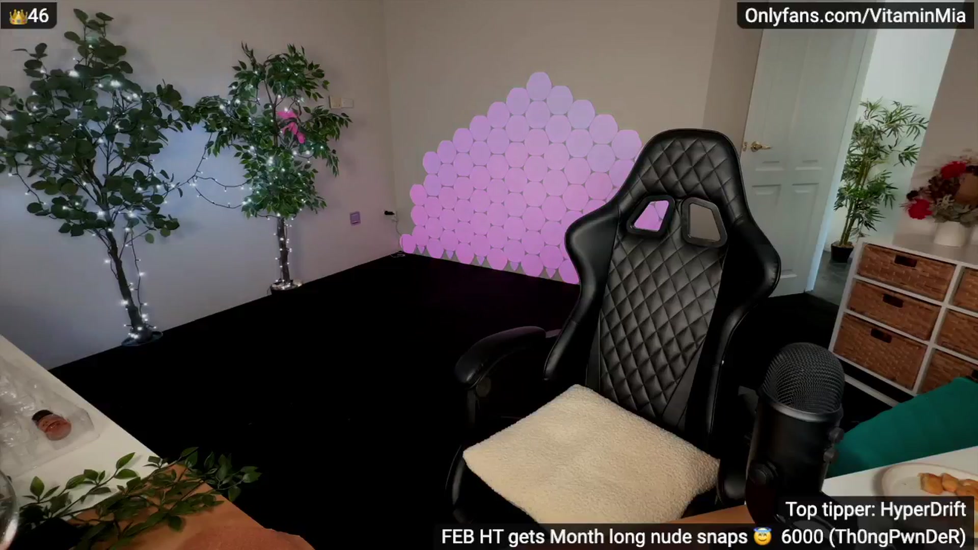 Gallery image thumbnail from MissAustralia's myfreecams stream on, 02/23/2024, 08:19 image 12 of 20