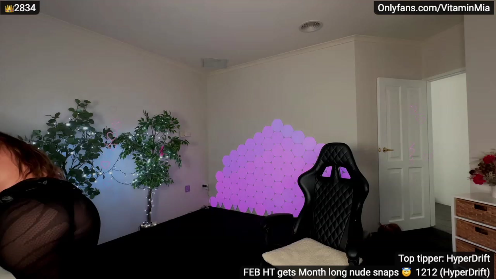 Gallery image thumbnail from MissAustralia's myfreecams stream on, 03/13/2024, 06:49 image 7 of 20