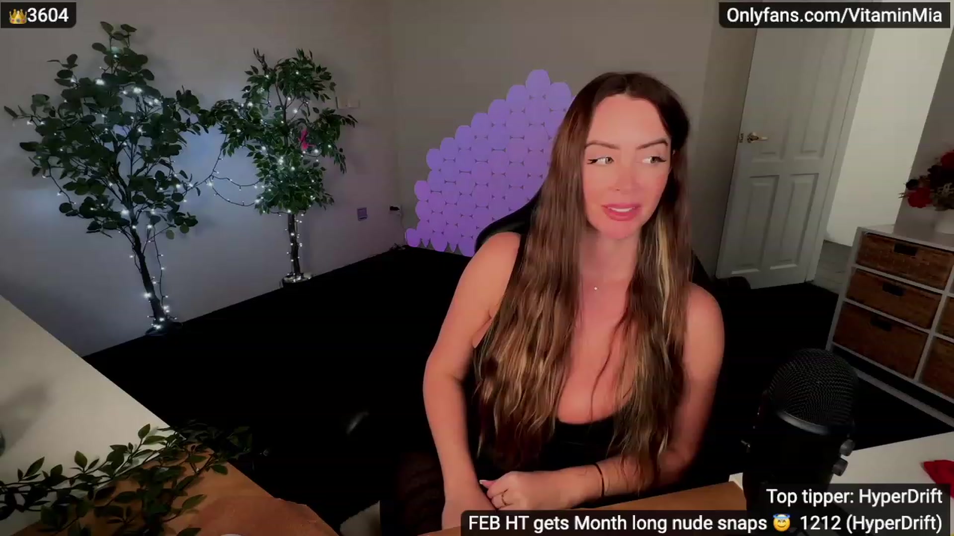 Gallery image thumbnail from MissAustralia's myfreecams stream on, 03/13/2024, 06:49 image 1 of 20