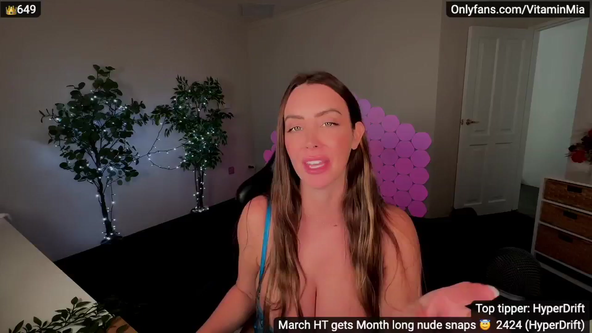 Gallery image thumbnail from MissAustralia's myfreecams stream on, 03/15/2024, 07:06 image 19 of 20