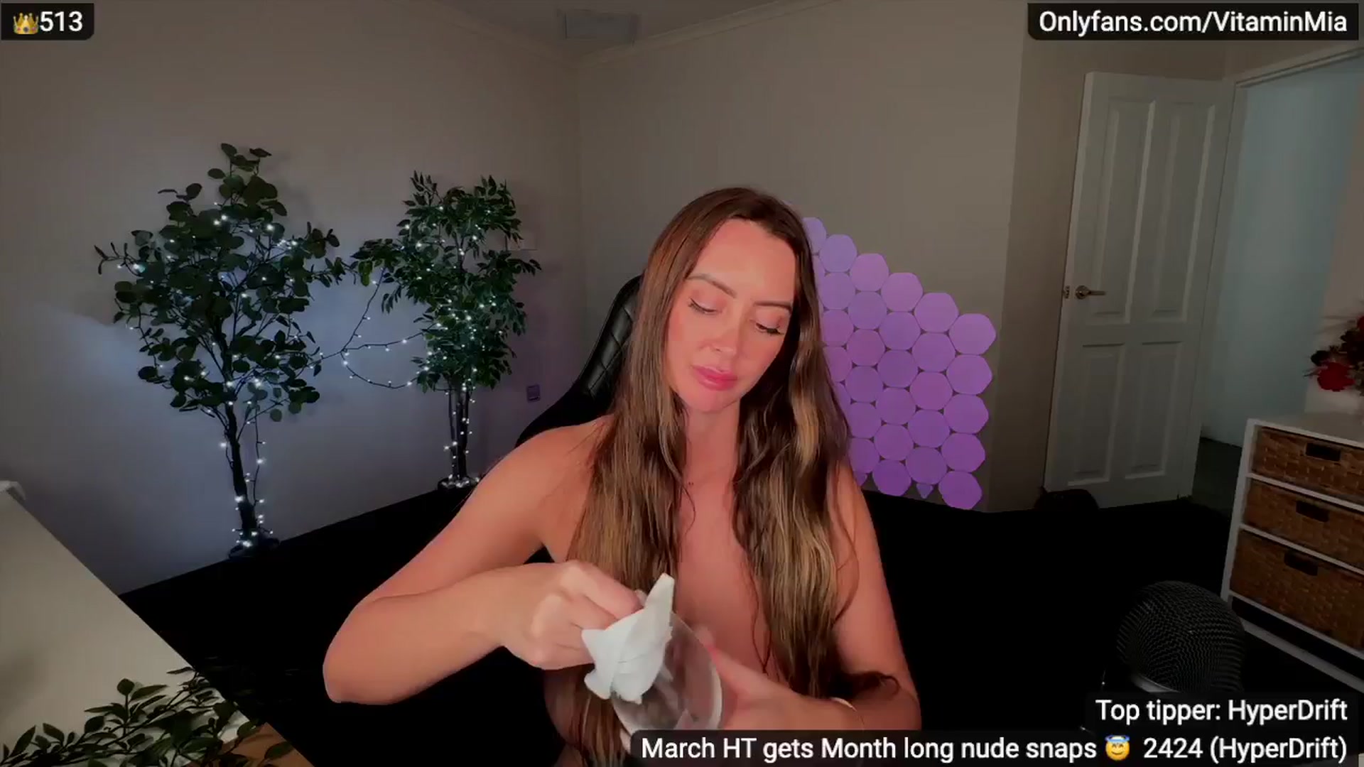 Gallery image thumbnail from MissAustralia's myfreecams stream on, 03/15/2024, 08:36 image 12 of 20
