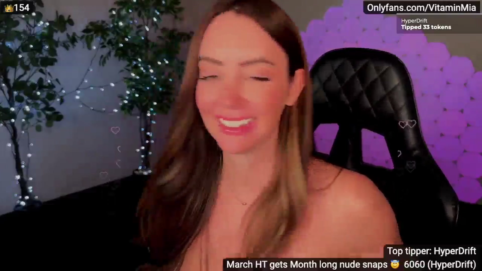 Gallery image thumbnail from MissAustralia's myfreecams stream on, 03/17/2024, 10:33 image 19 of 20