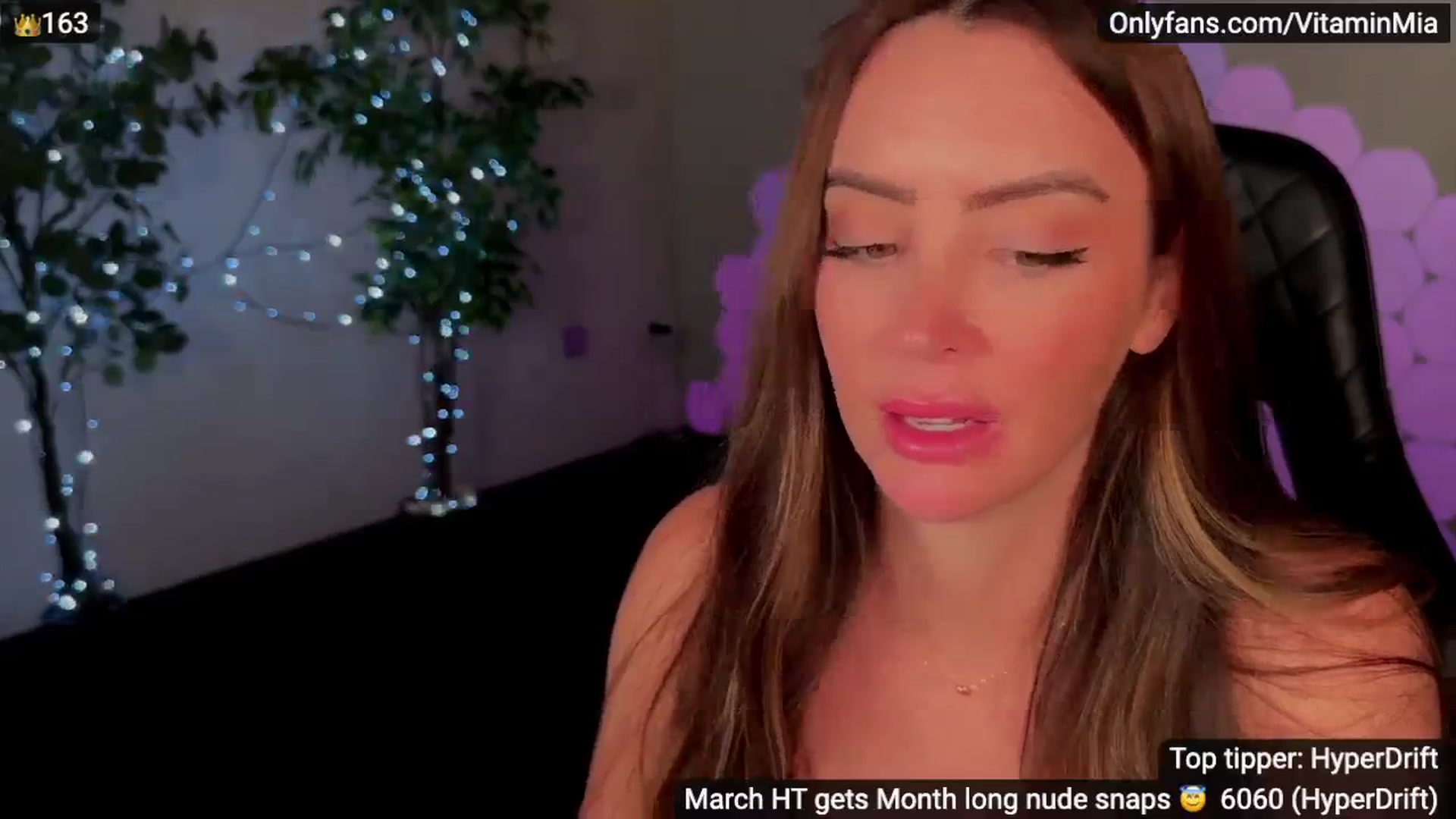 Gallery image thumbnail from MissAustralia's myfreecams stream on, 03/17/2024, 10:33 image 14 of 20
