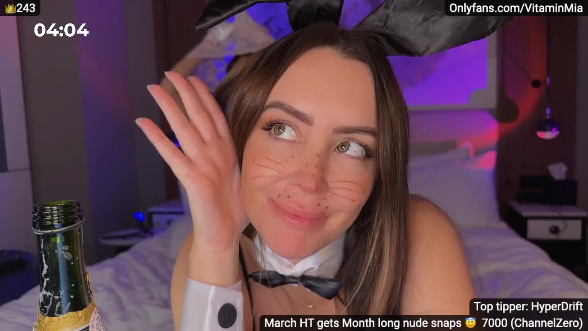 Gallery image thumbnail from MissAustralia's myfreecams stream on, 03/31/2024, 08:06 image 19 of 20