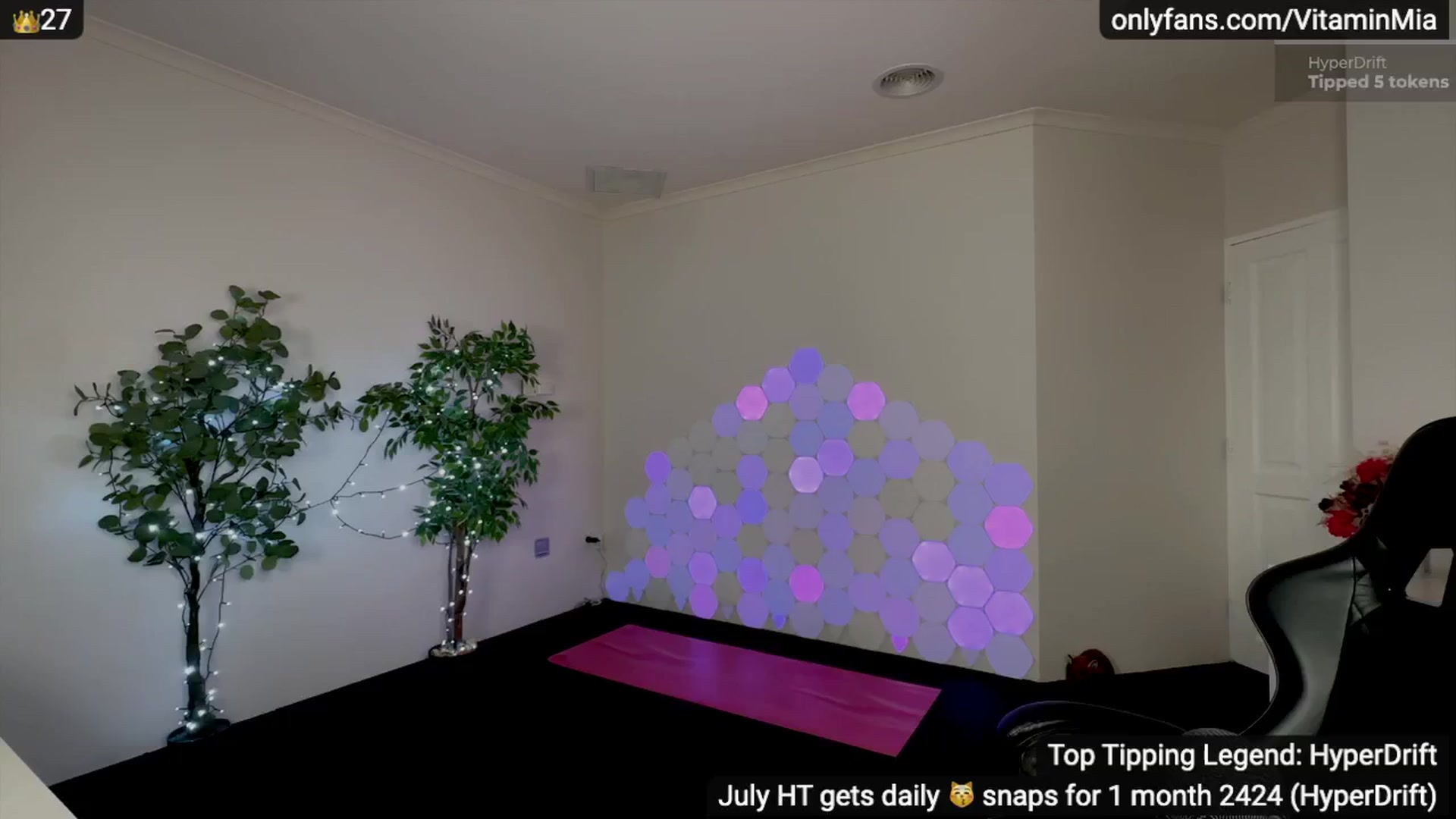 Gallery image thumbnail from MissAustralia's myfreecams stream on, 07/03/2024, 06:18 image 20 of 20