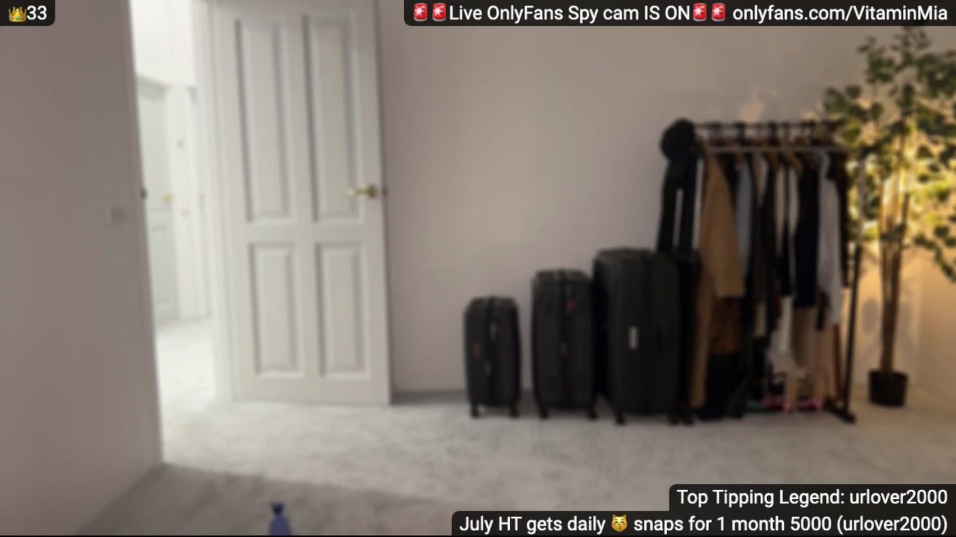 Gallery image thumbnail from MissAustralia's myfreecams stream on, 07/17/2024, 10:07 image 14 of 20