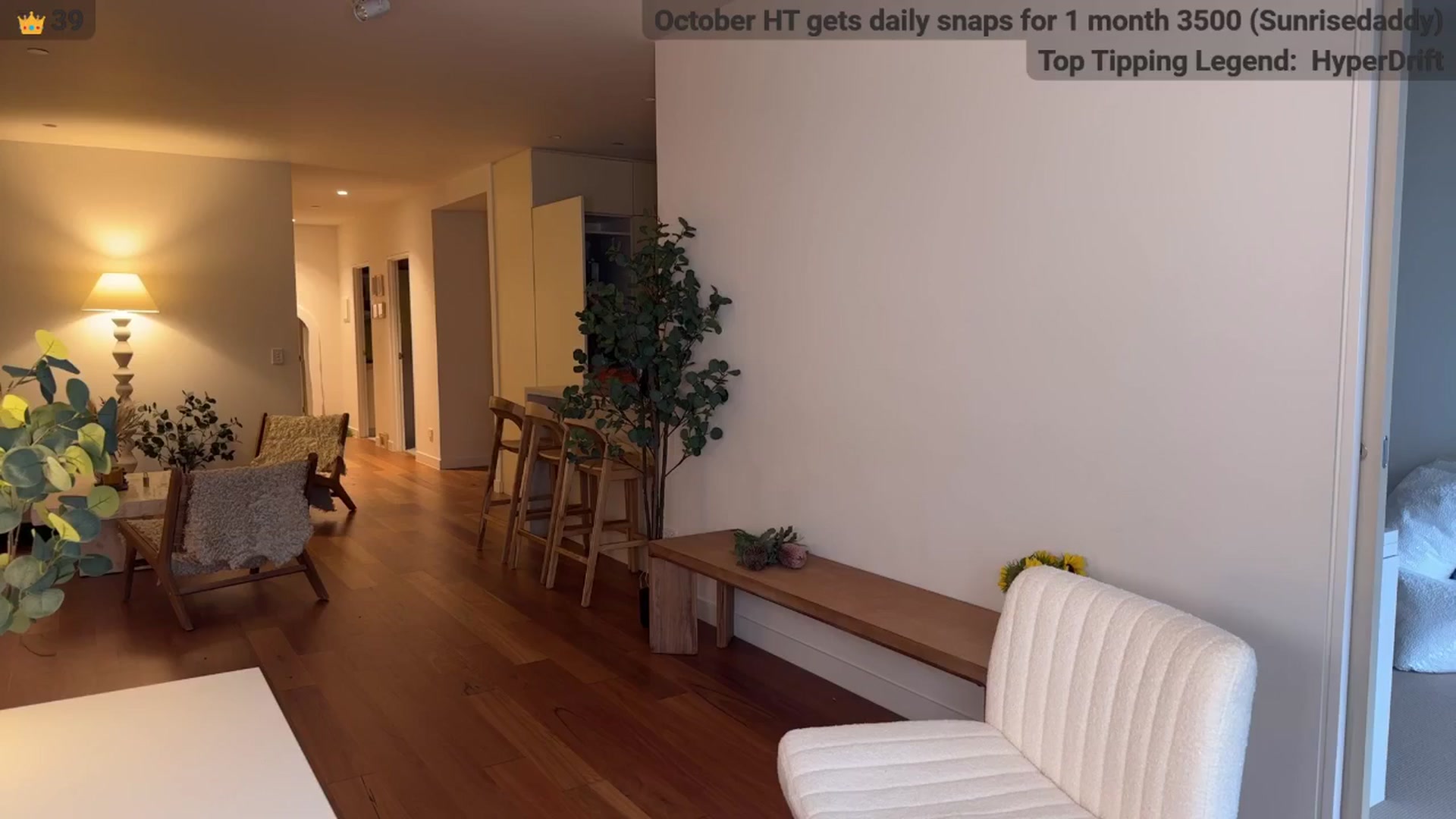 Gallery image thumbnail from MissAustralia's myfreecams stream on, 10/05/2024, 08:15 image 2 of 20