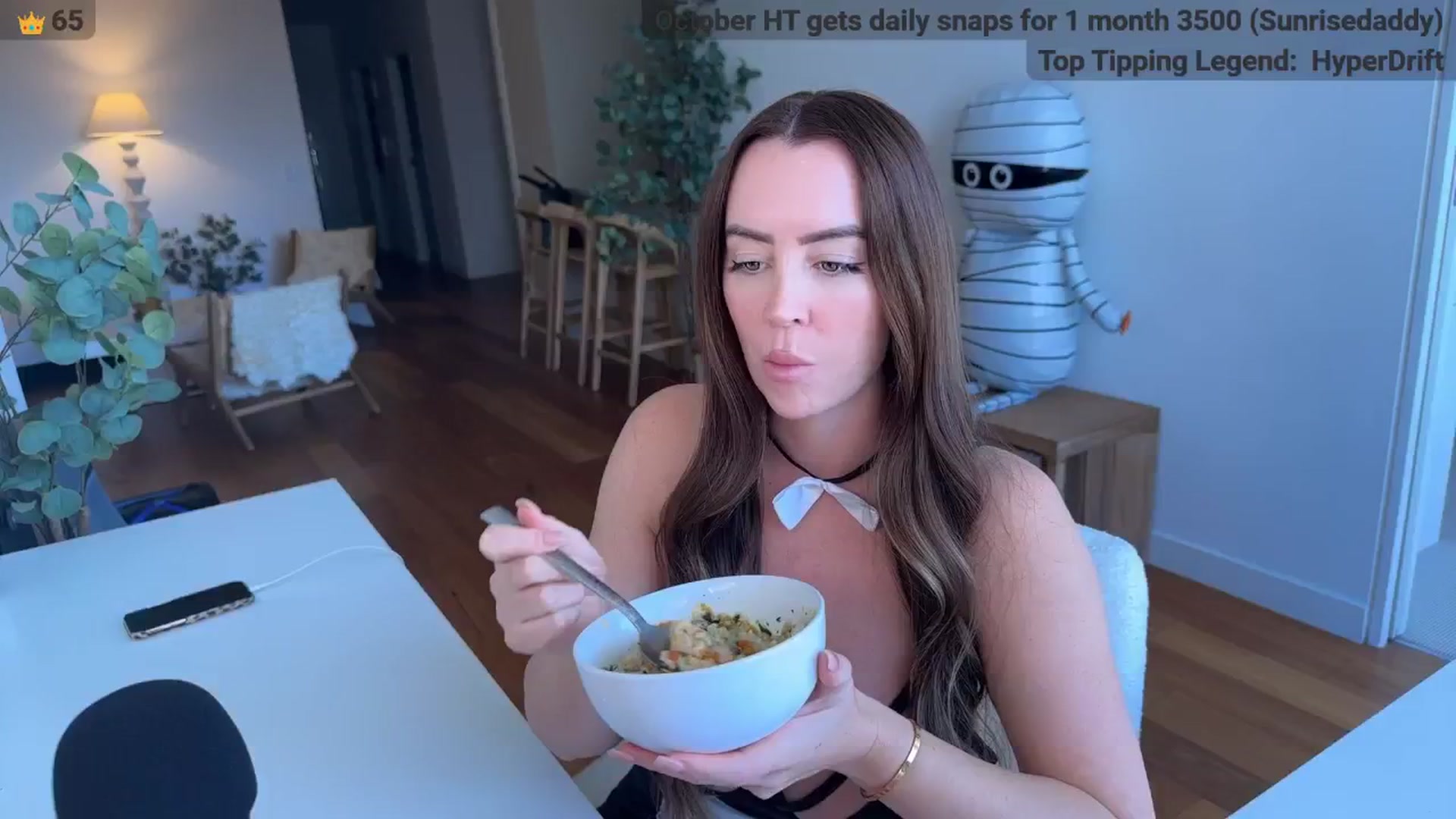 Gallery image thumbnail from MissAustralia's myfreecams stream on, 10/08/2024, 06:16 image 9 of 20