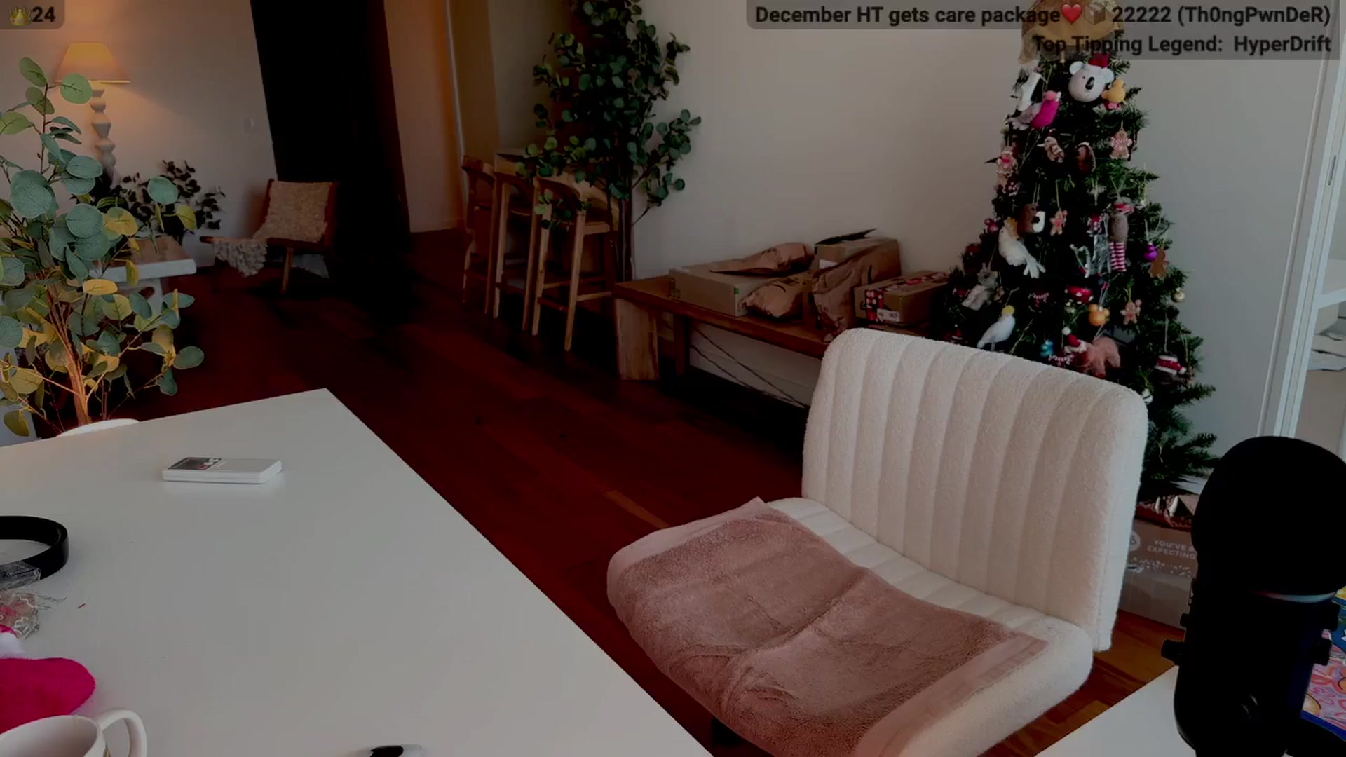 Gallery image thumbnail from MissAustralia's myfreecams stream on, 12/12/2024, 07:55 image 10 of 20