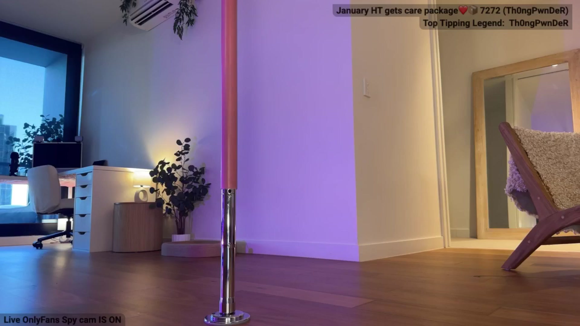 Gallery image thumbnail from MissAustralia's myfreecams stream on, 01/14/2025, 10:58 image 10 of 20