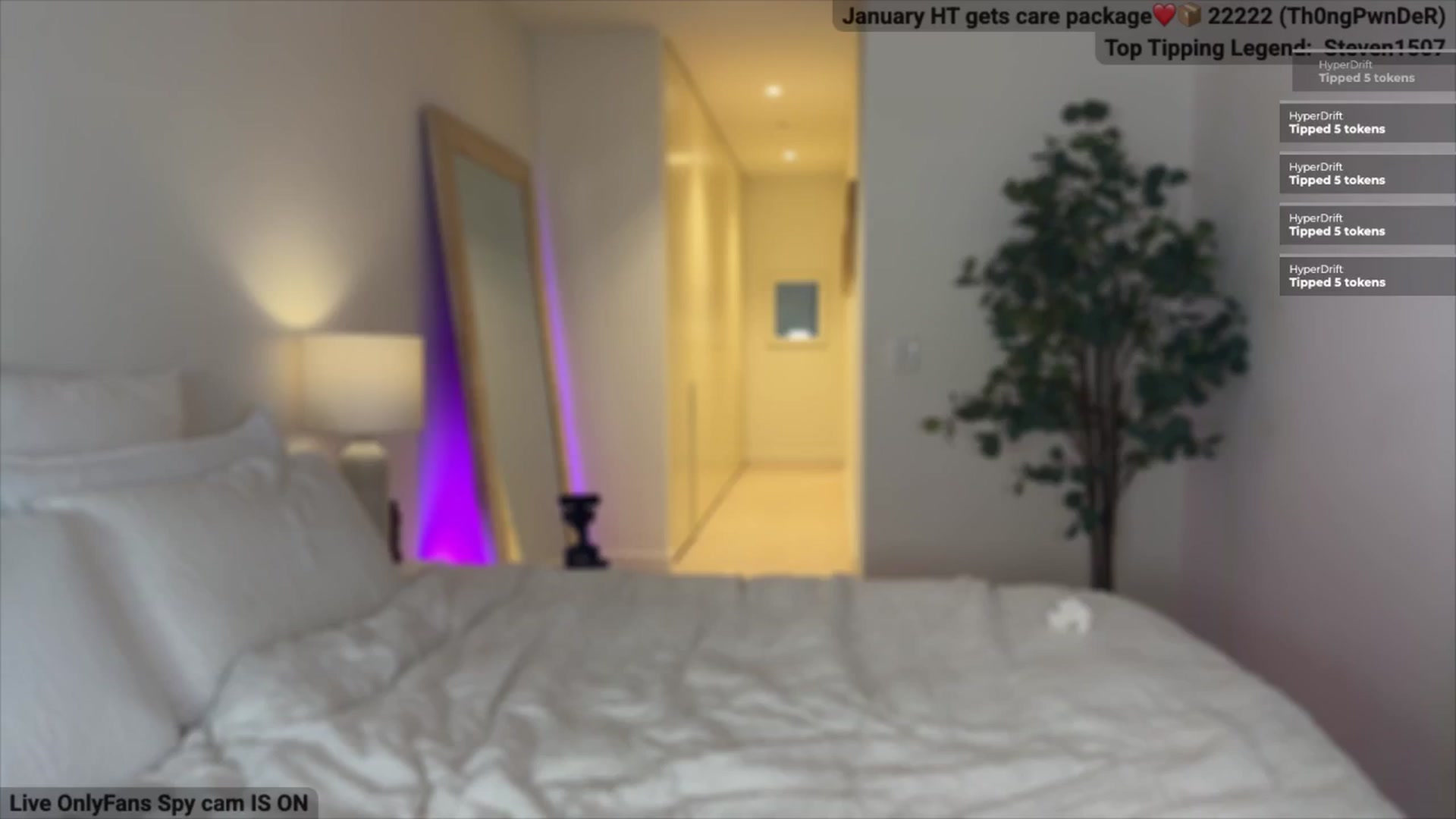 Gallery image thumbnail from MissAustralia's myfreecams stream on, 01/28/2025, 09:56 image 2 of 20