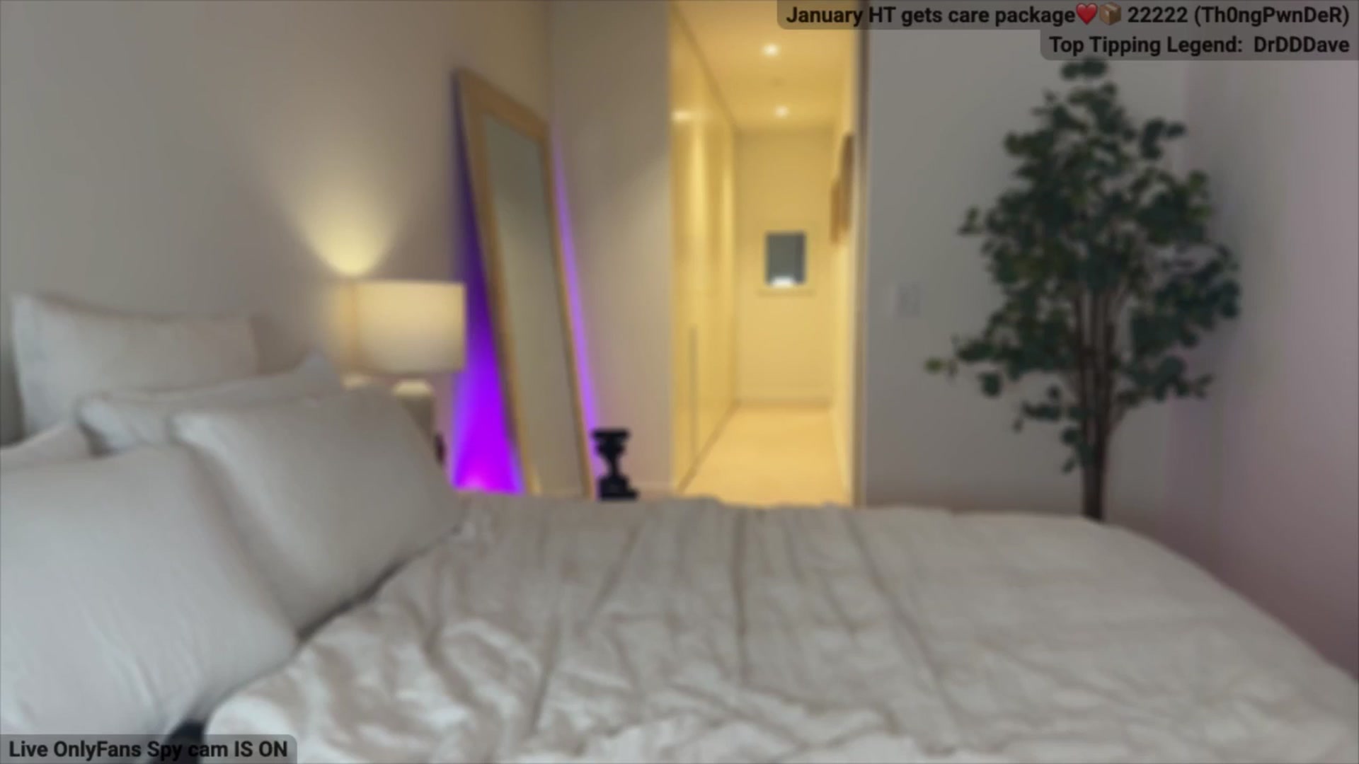 Gallery image thumbnail from MissAustralia's myfreecams stream on, 01/28/2025, 09:56 image 18 of 20