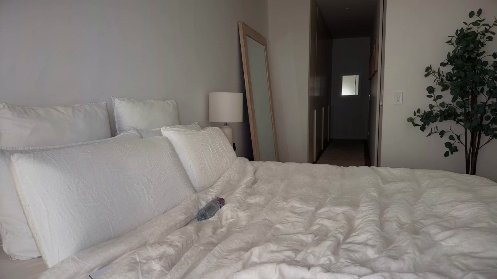 Gallery image thumbnail from MissAustralia's myfreecams stream on, 03/14/2025, 05:25 image 11 of 20
