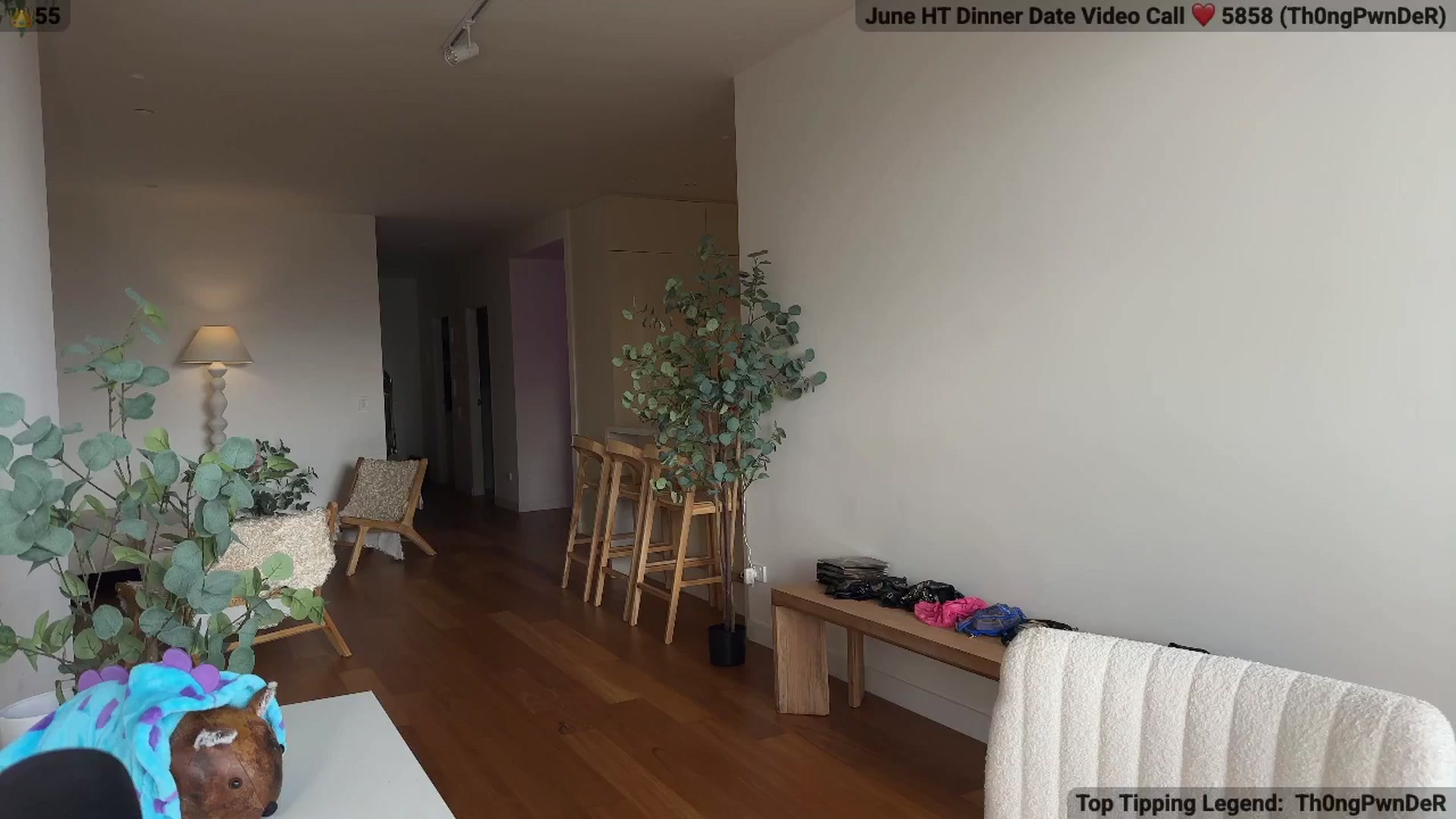 Gallery image thumbnail from MissAustralia's myfreecams stream on, 06/24/2025, 01:41 image 1 of 20