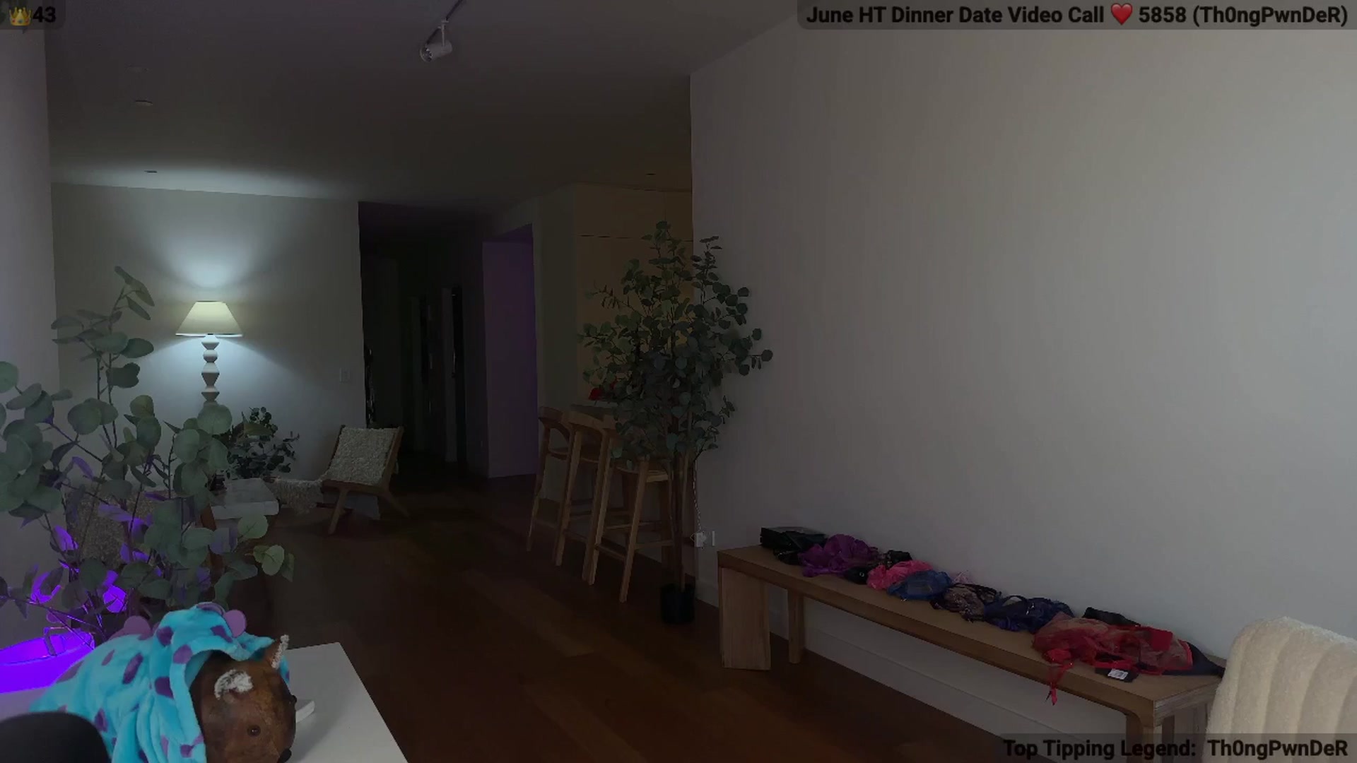 Gallery image thumbnail from MissAustralia's myfreecams stream on, 06/28/2025, 07:11 image 17 of 20