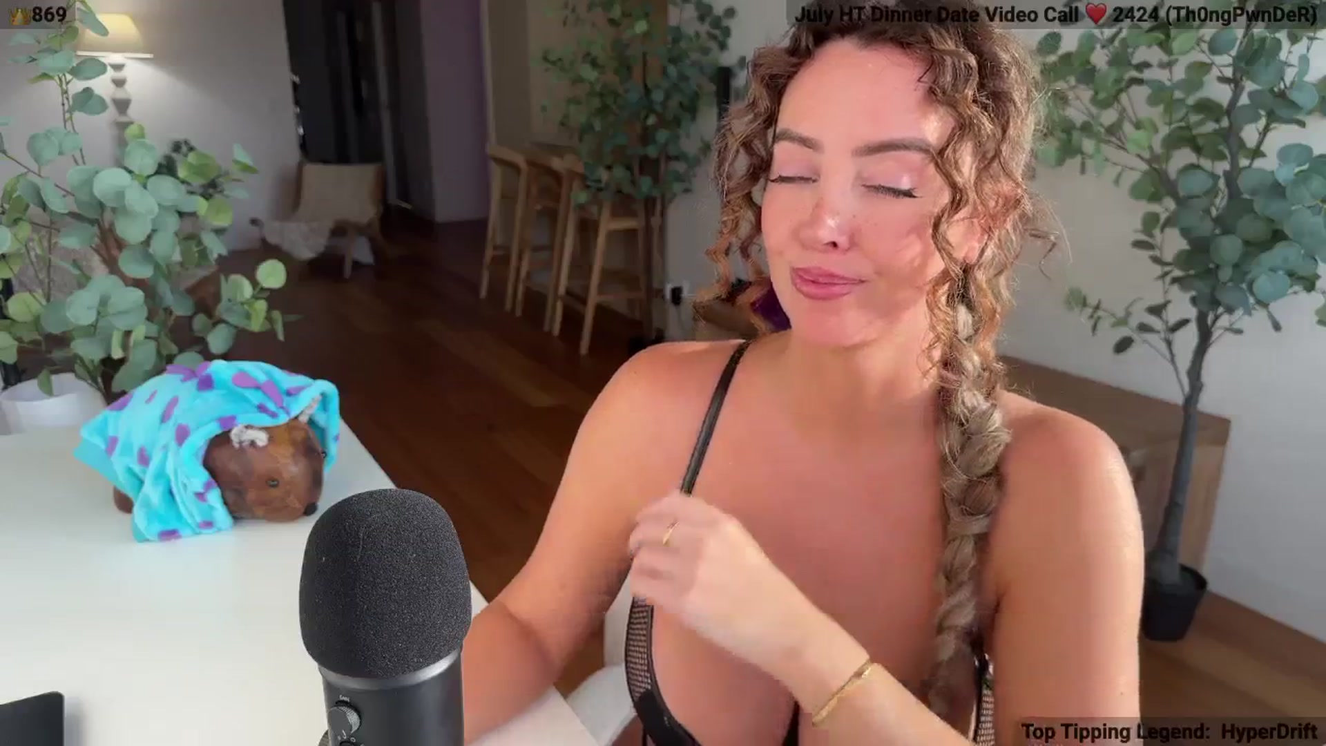 Gallery image thumbnail from MissAustralia's myfreecams stream on, 07/21/2025, 06:15 image 10 of 20
